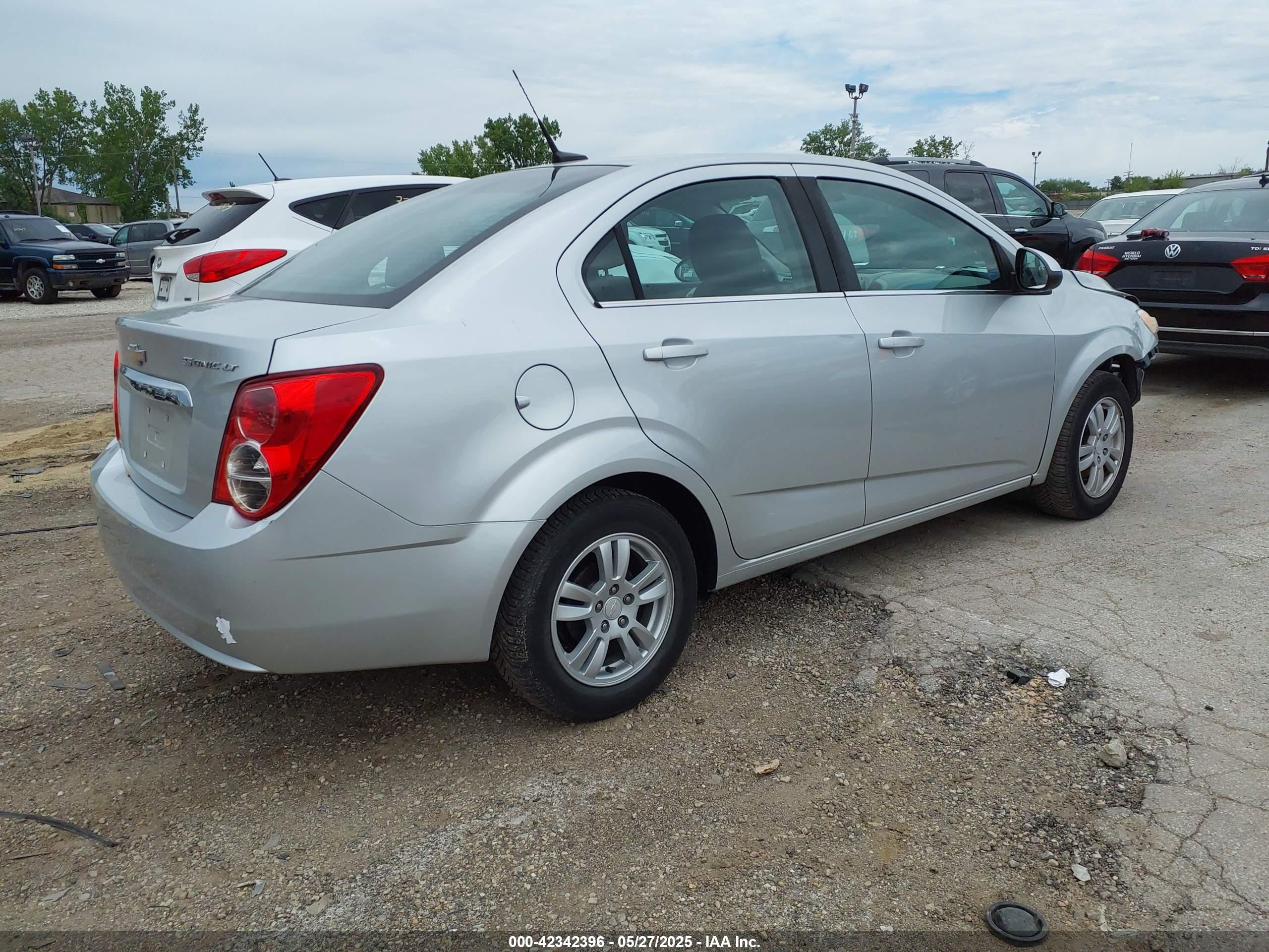 CHEVROLET SONIC image 4