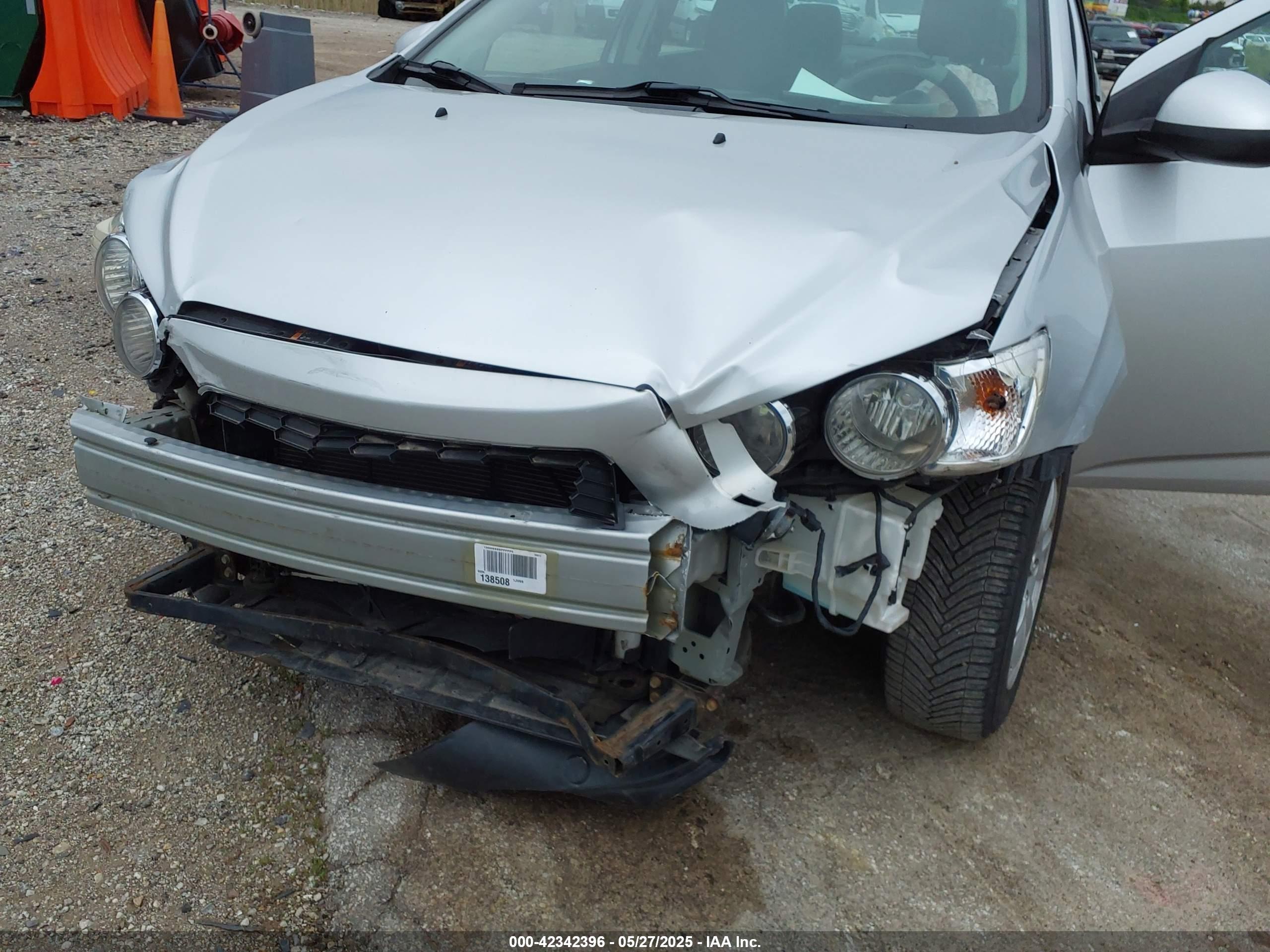 CHEVROLET SONIC image 6