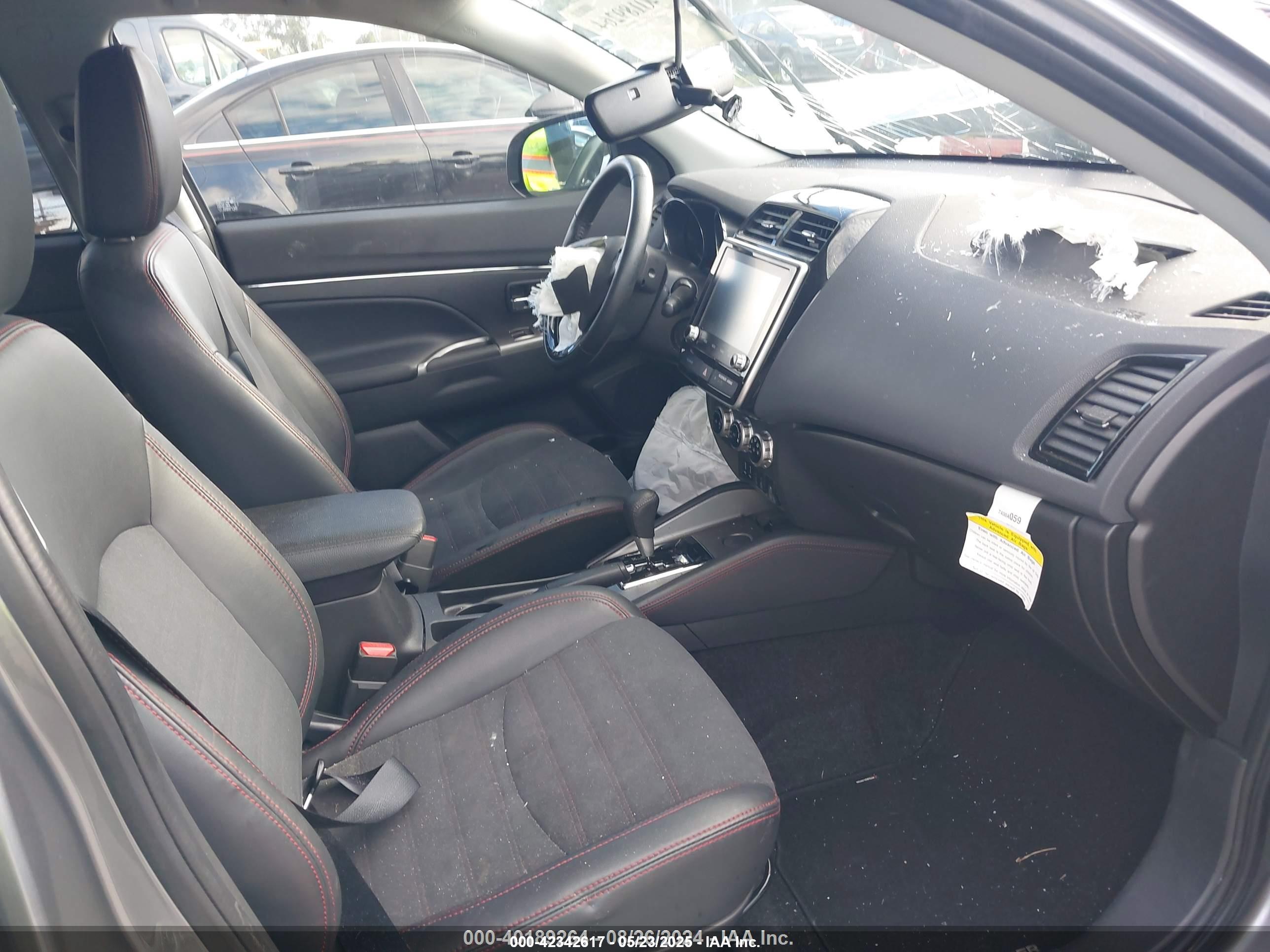 MITSUBISHI OUTLANDER image 5