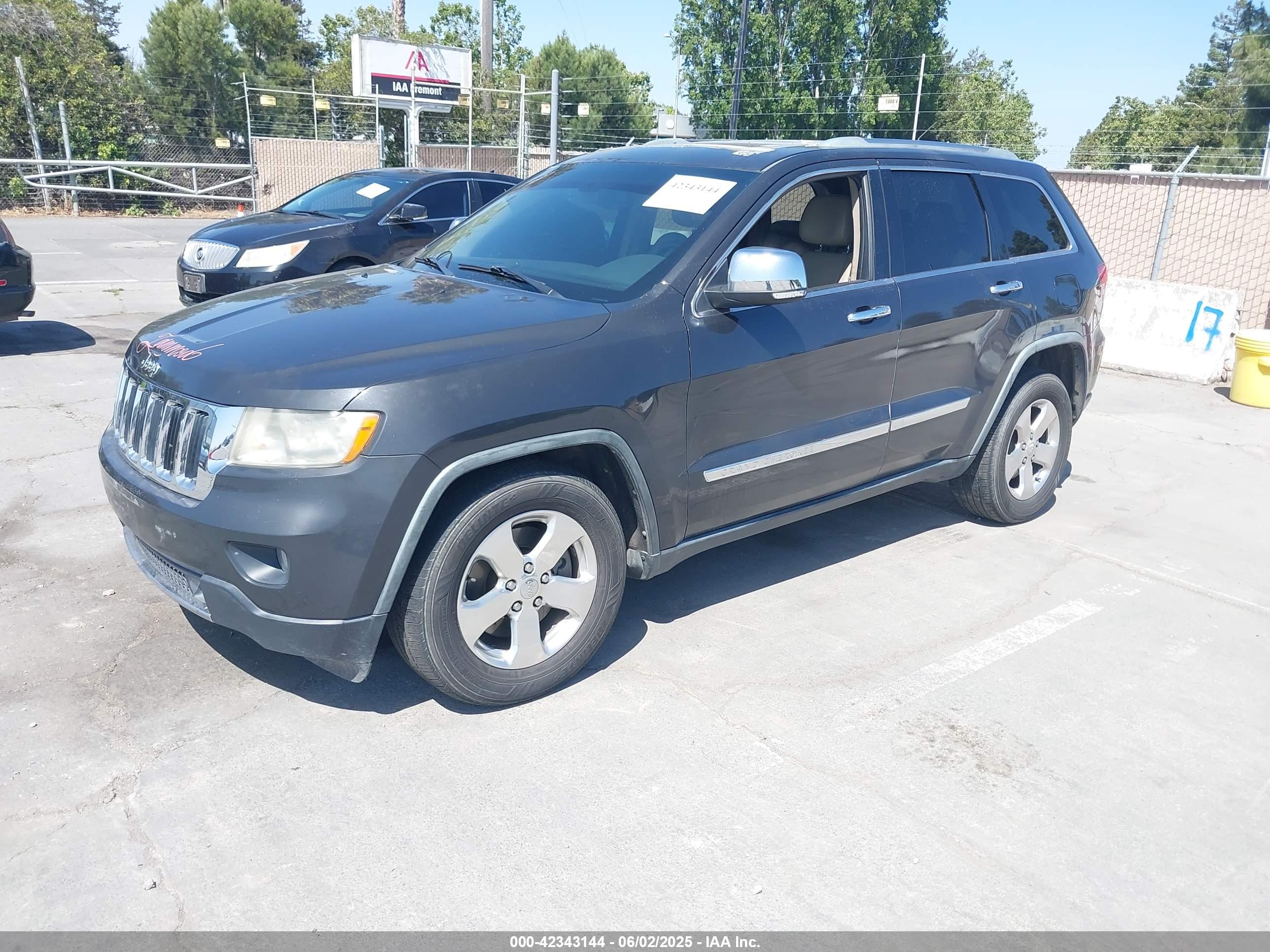 JEEP GRAND image 2