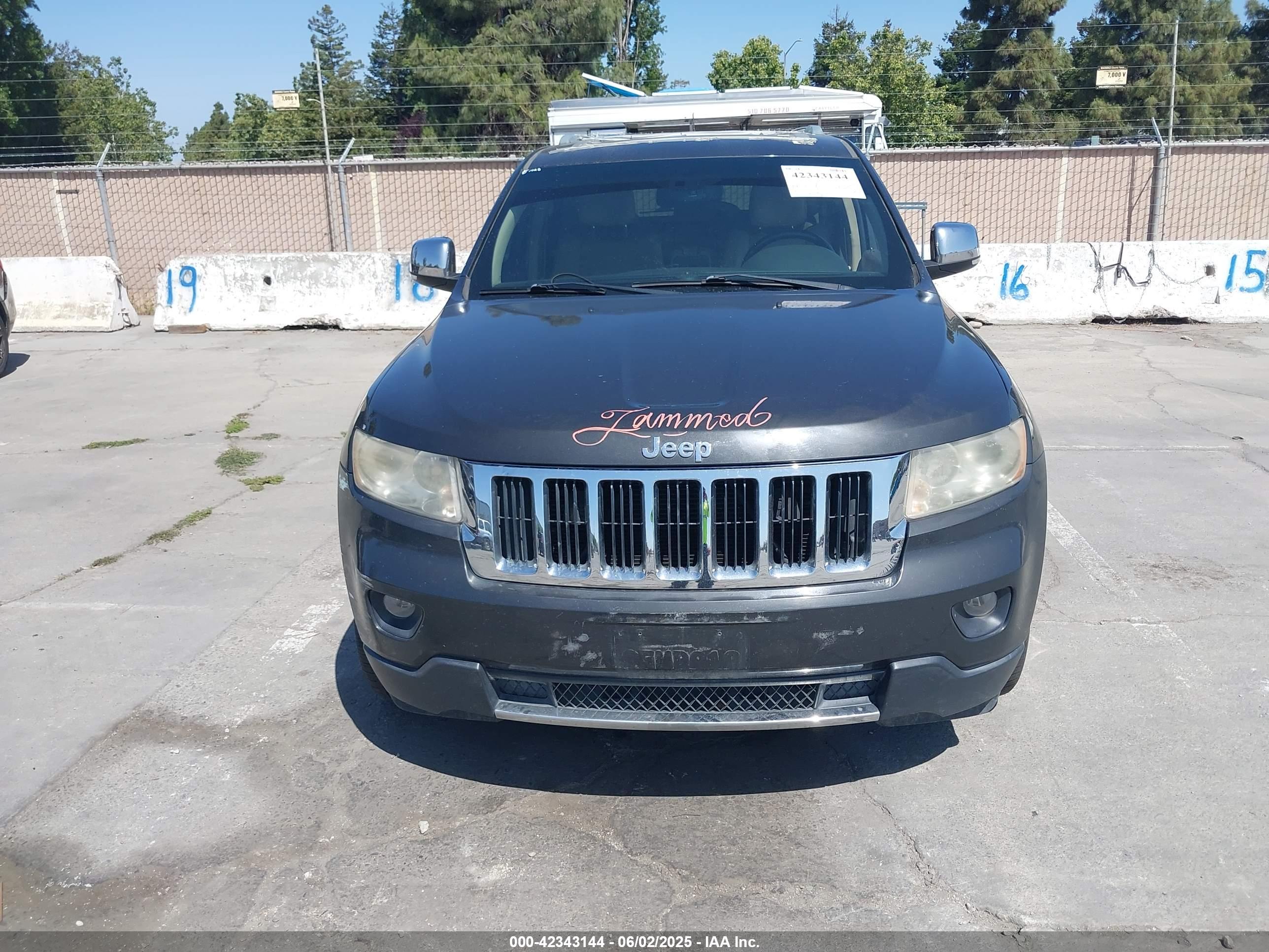 JEEP GRAND image 6