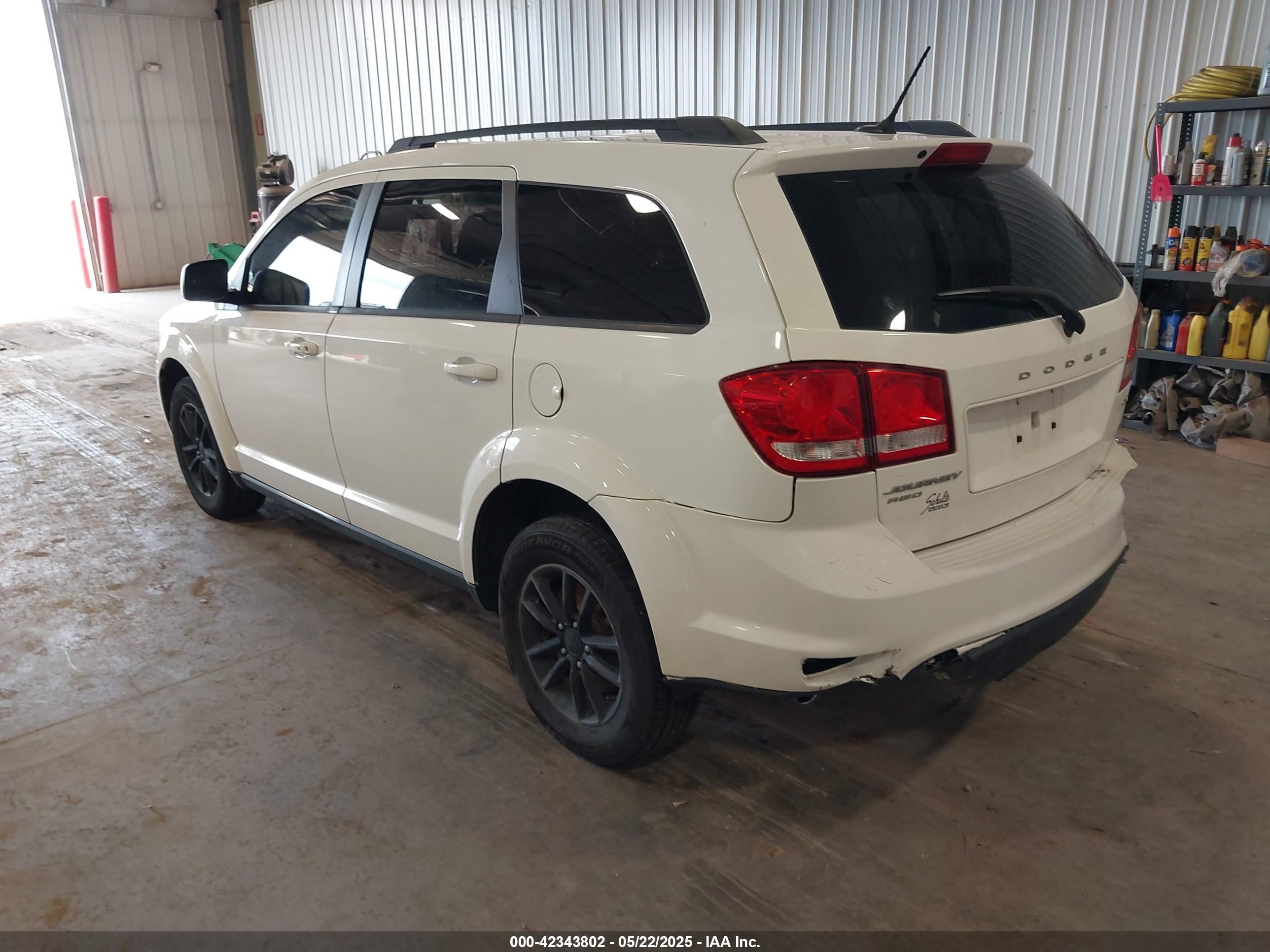DODGE JOURNEY image 3