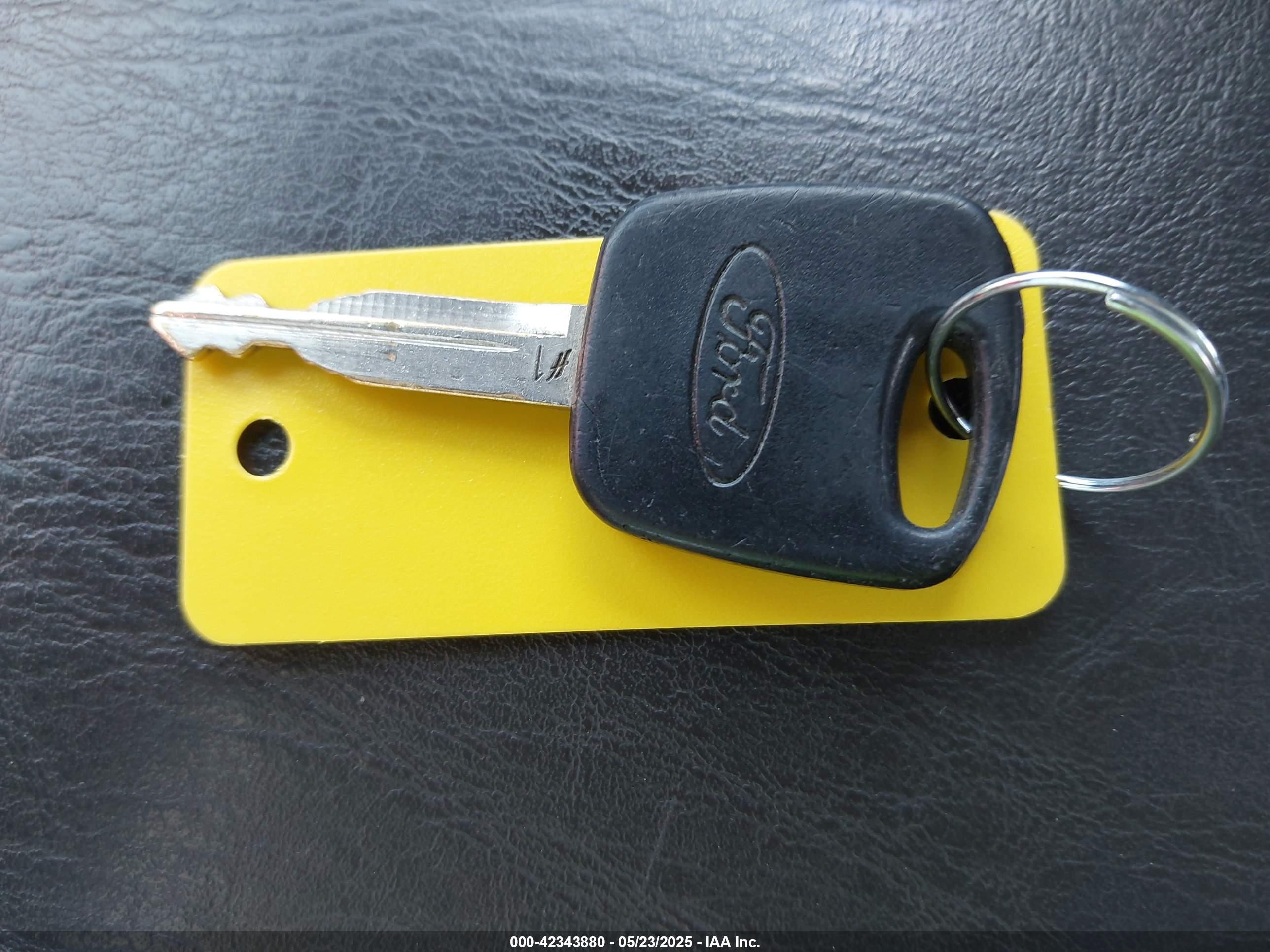 FORD FOCUS image 11