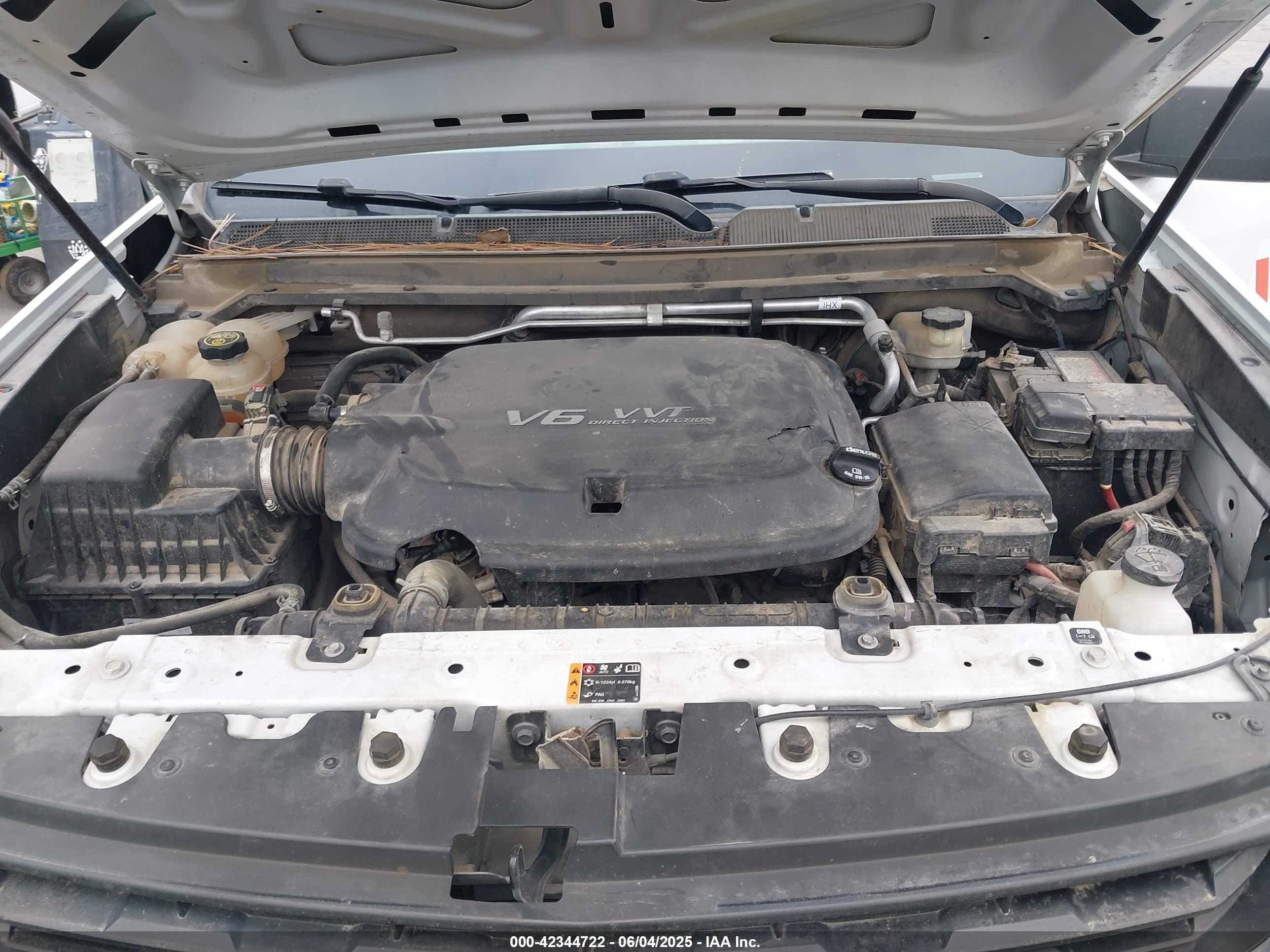 CHEVROLET COLORADO image 10