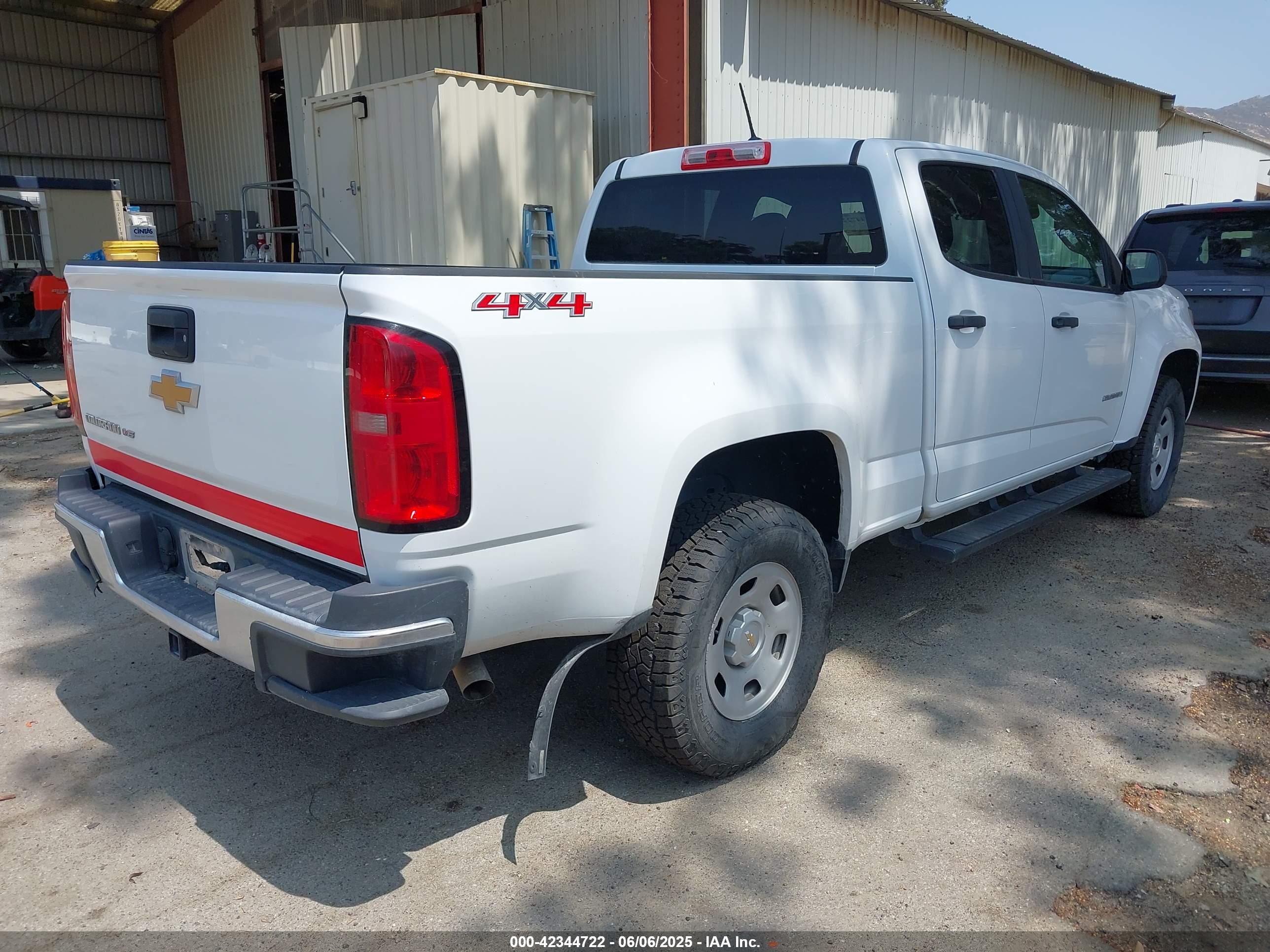 CHEVROLET COLORADO image 4