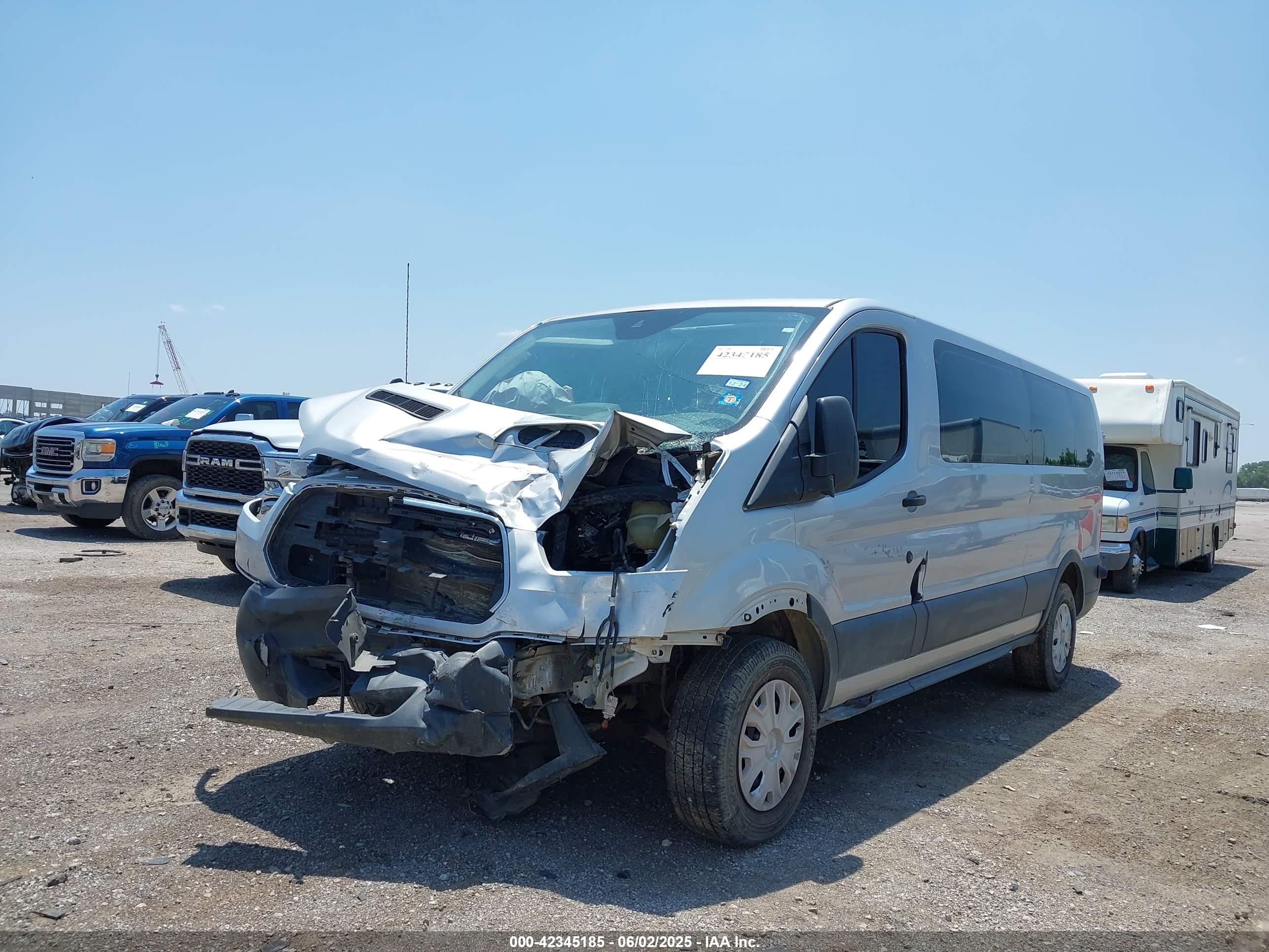 FORD TRANSIT-350 image 2