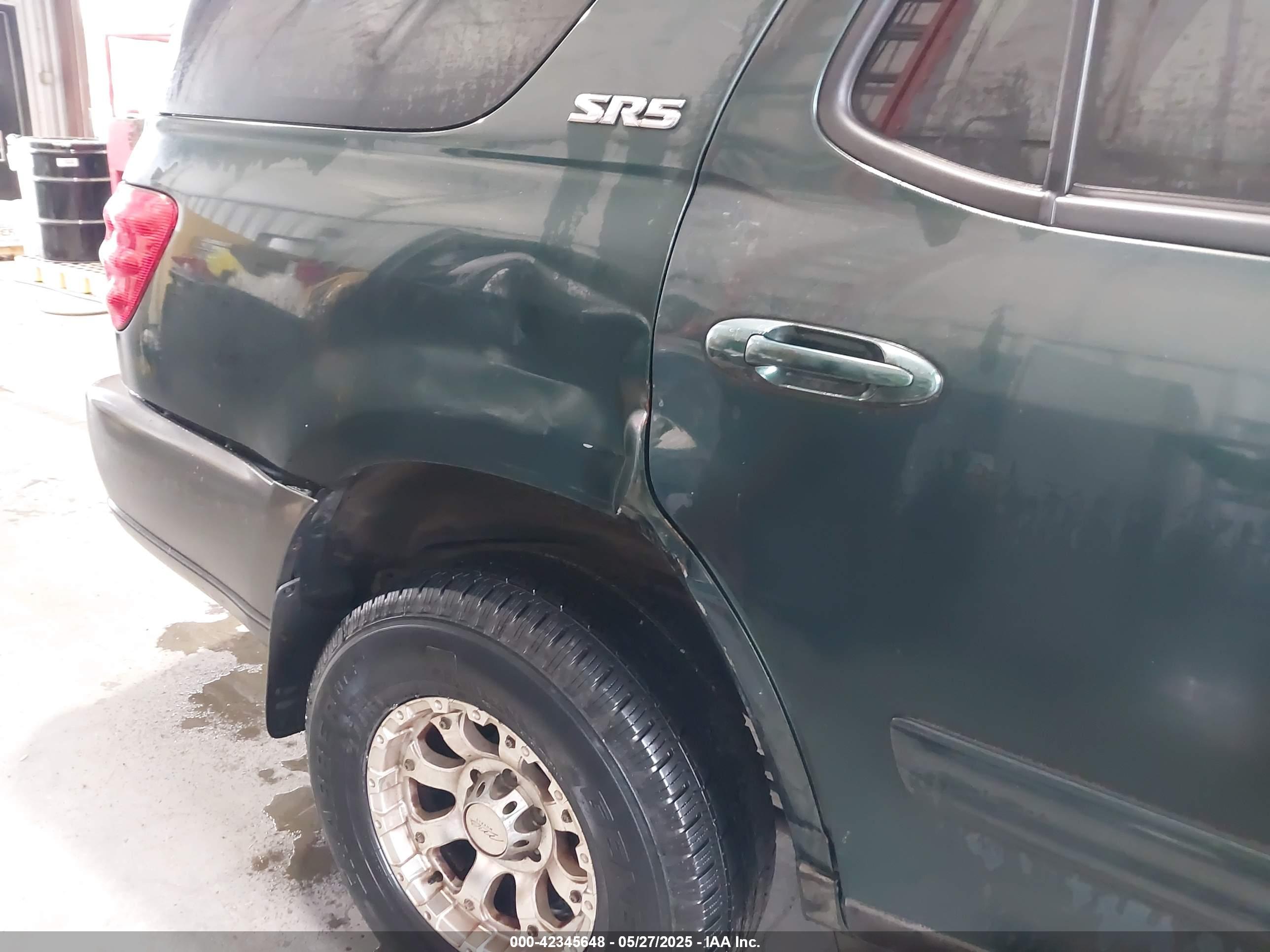 TOYOTA SEQUOIA image 6