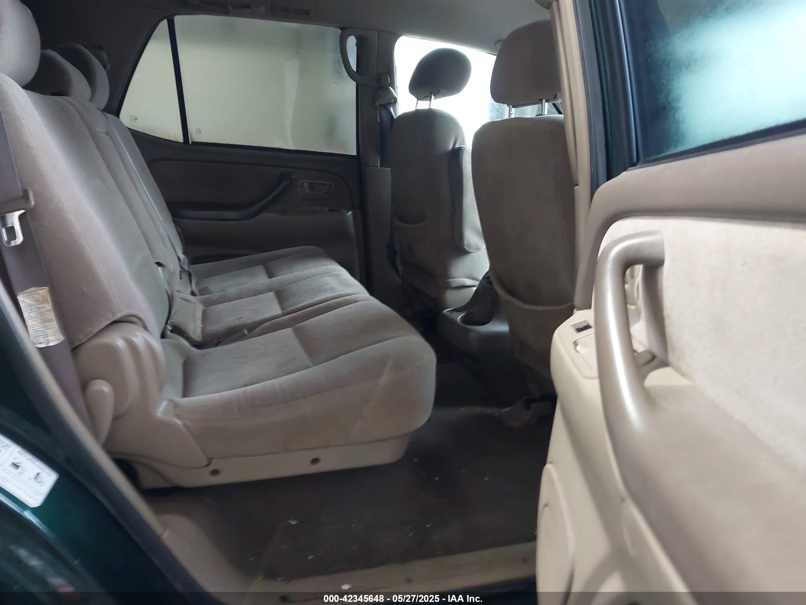 TOYOTA SEQUOIA image 8