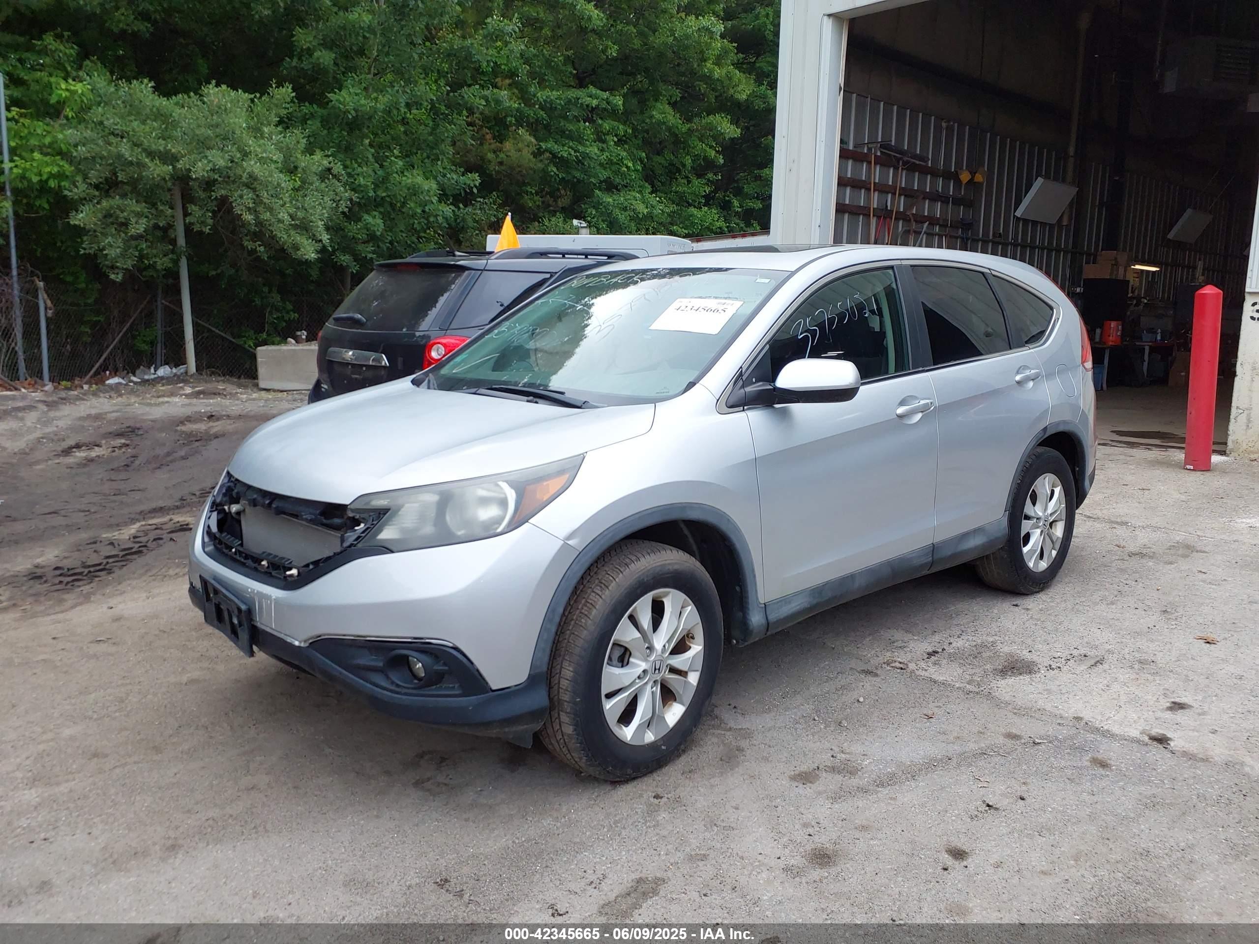 HONDA CR-V image 2