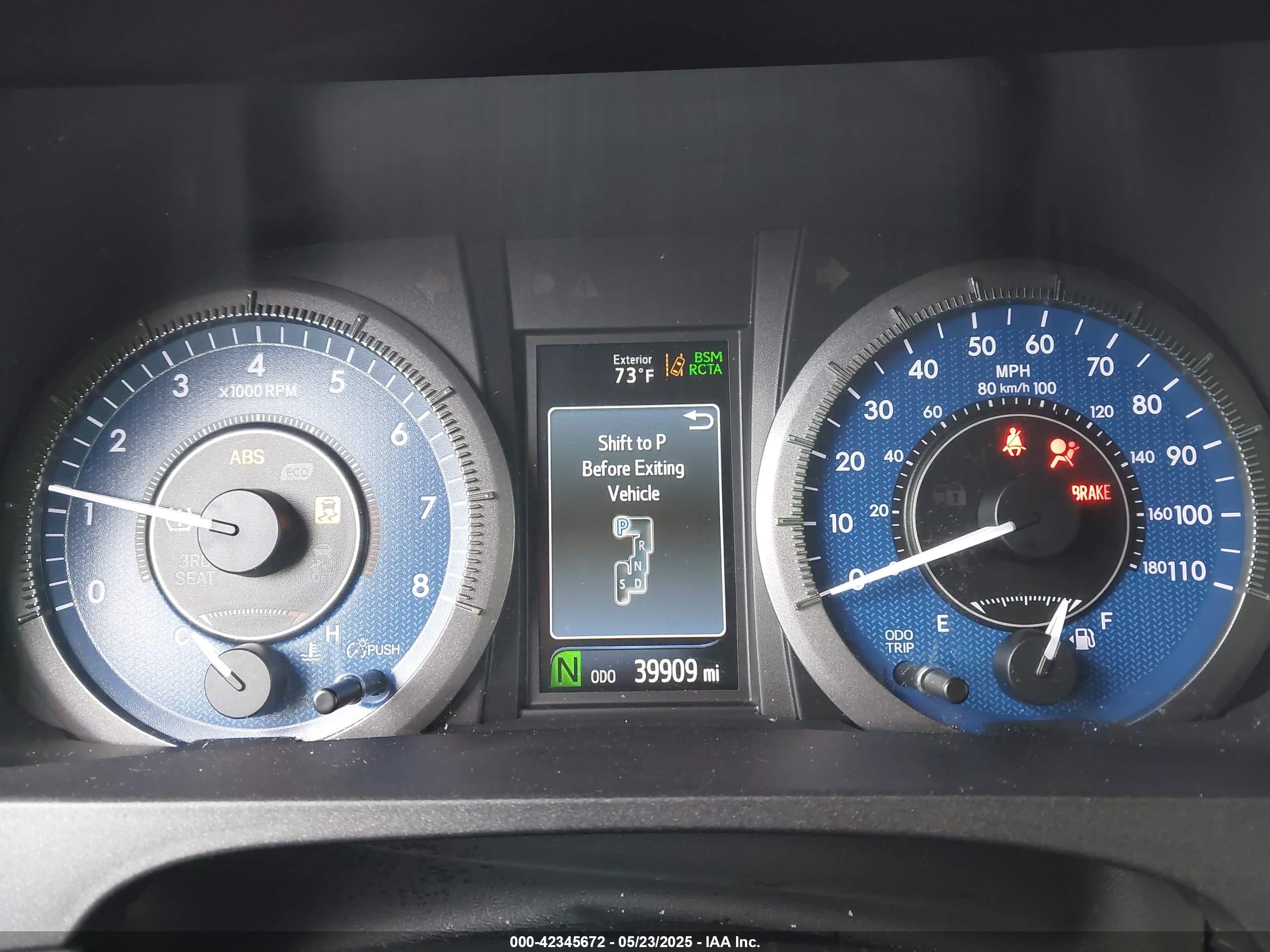 TOYOTA SIENNA image 7