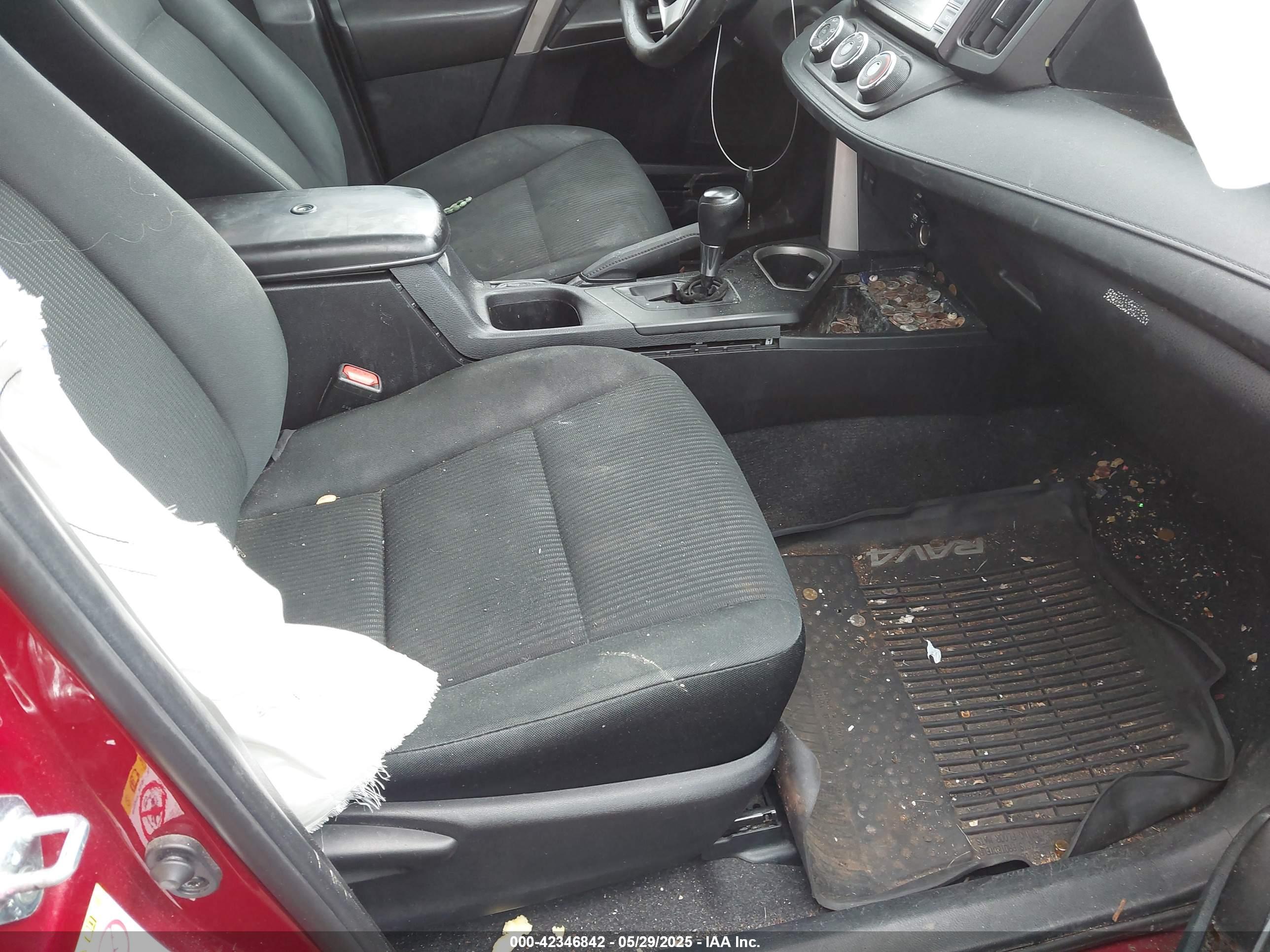 TOYOTA RAV4 image 5