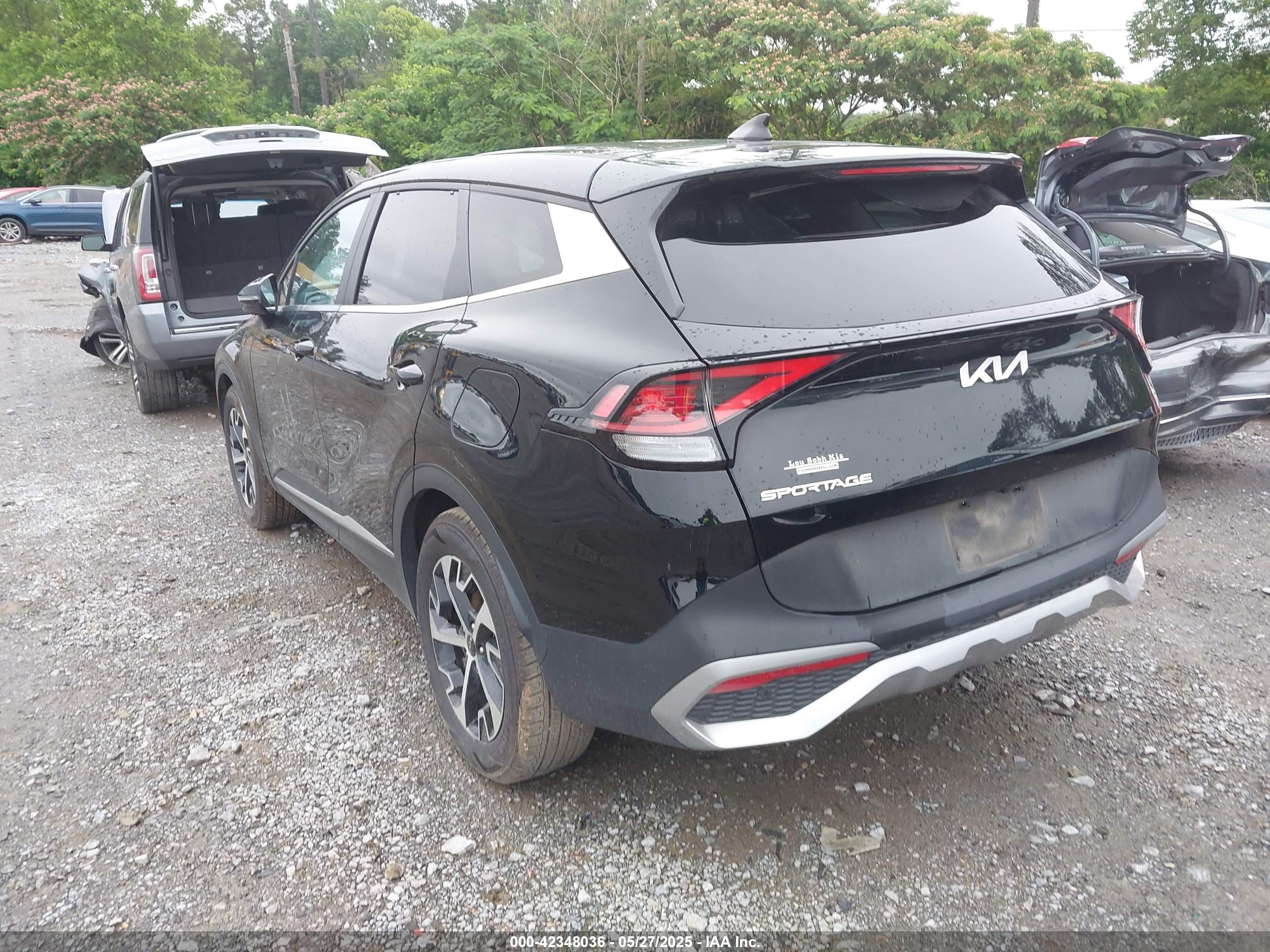 KIA SPORTAGE image 3