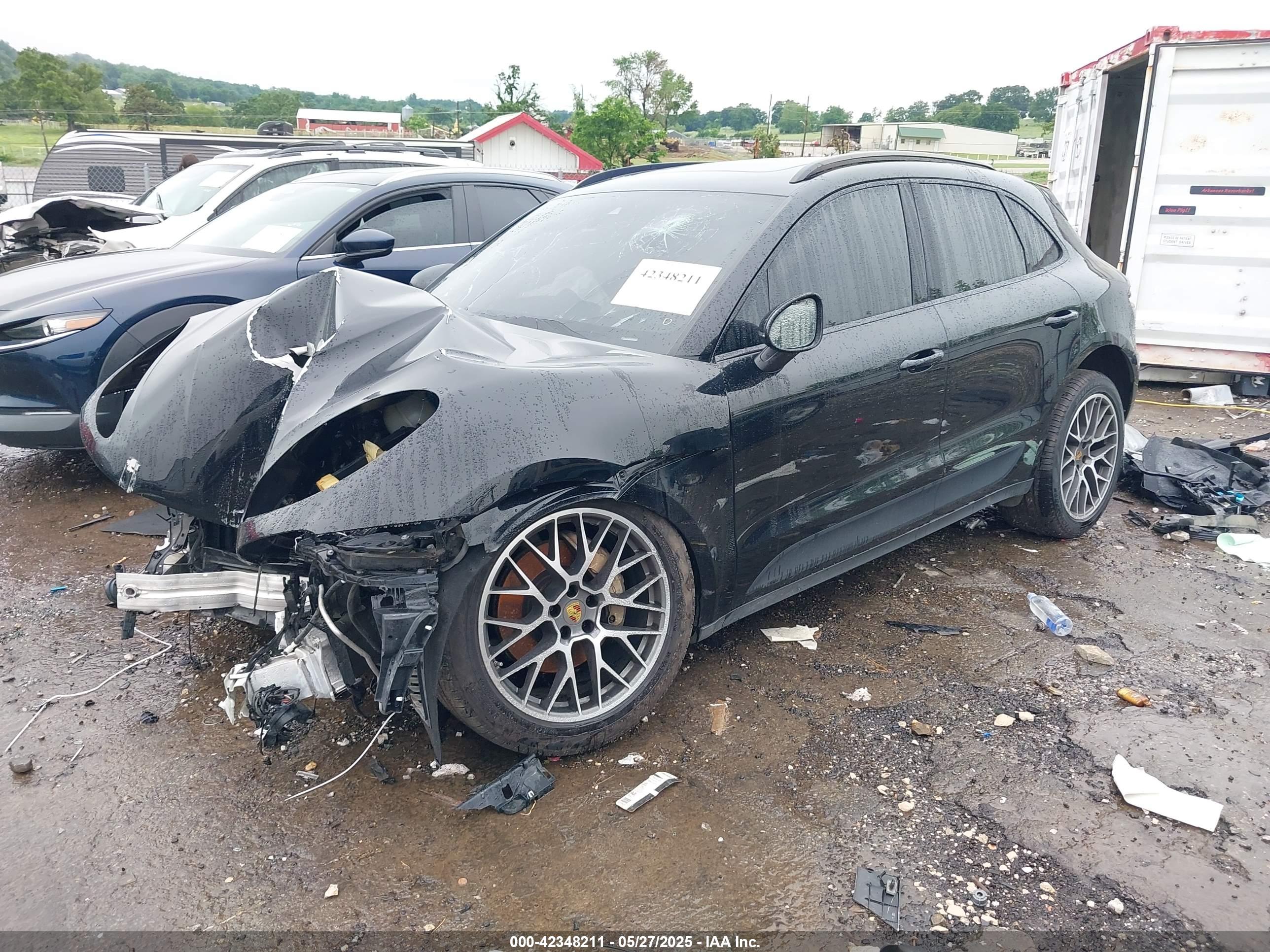 PORSCHE MACAN image 2