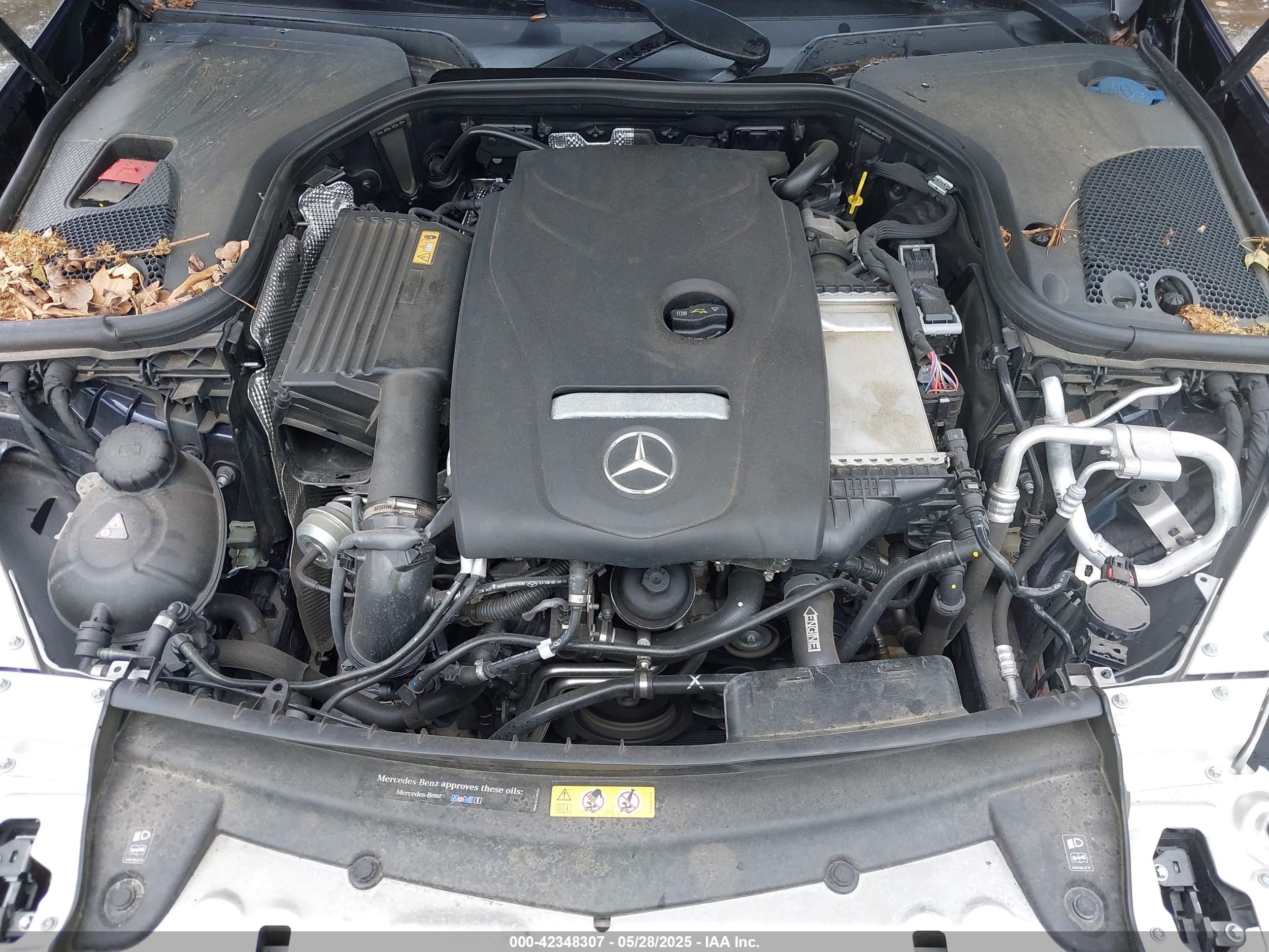 MERCEDES-BENZ E image 10