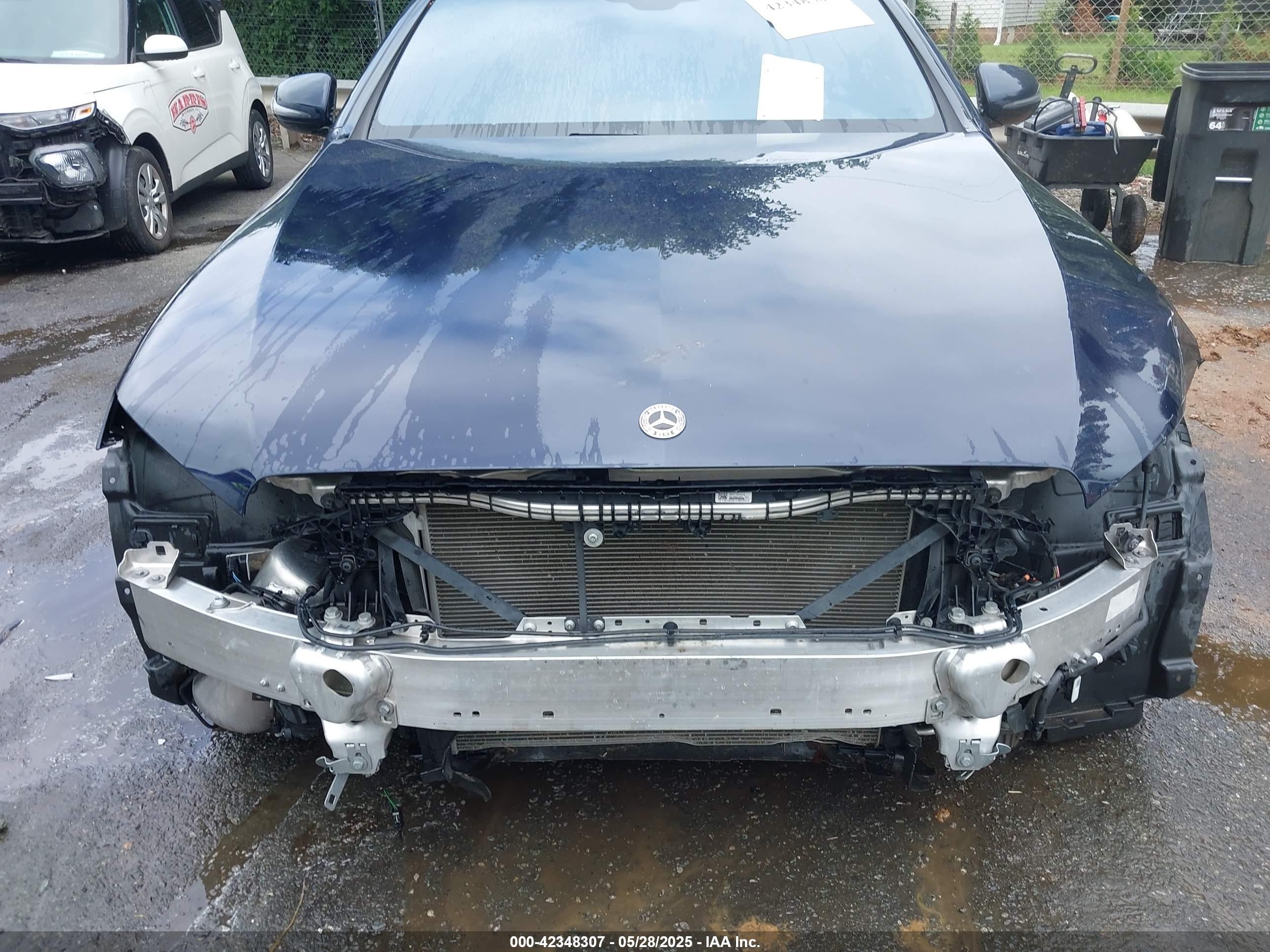 MERCEDES-BENZ E image 6