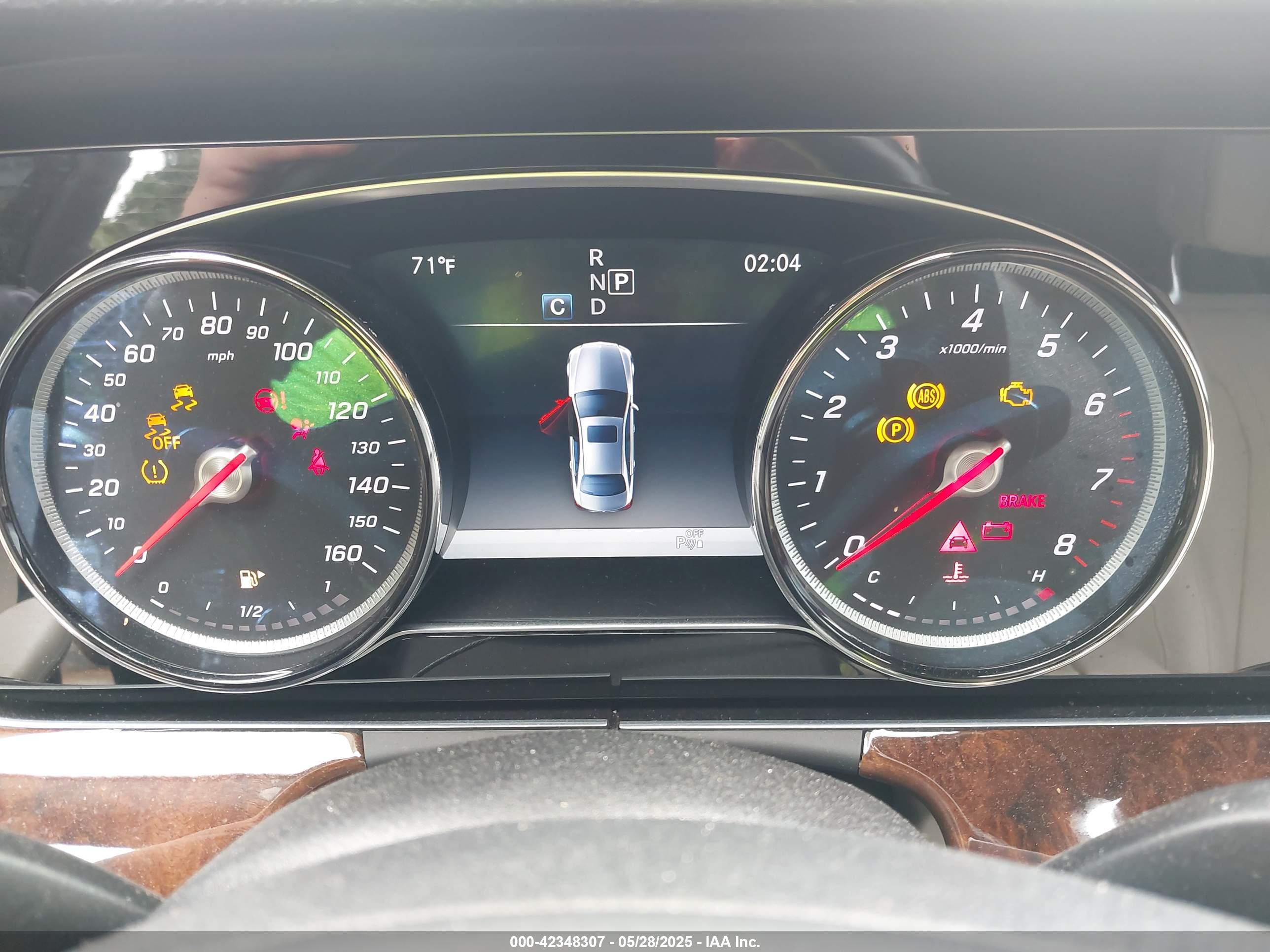 MERCEDES-BENZ E image 7