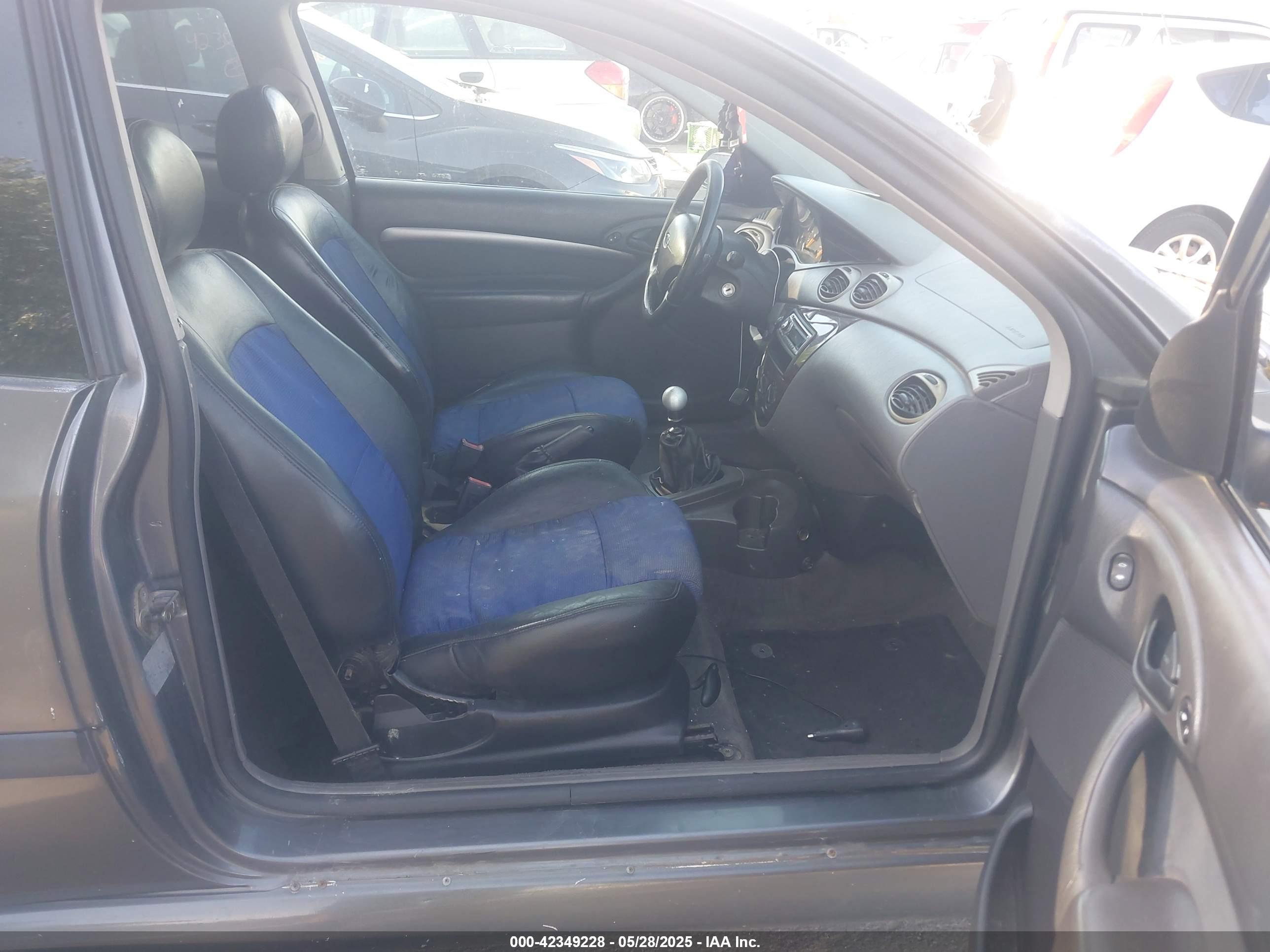 FORD FOCUS image 5