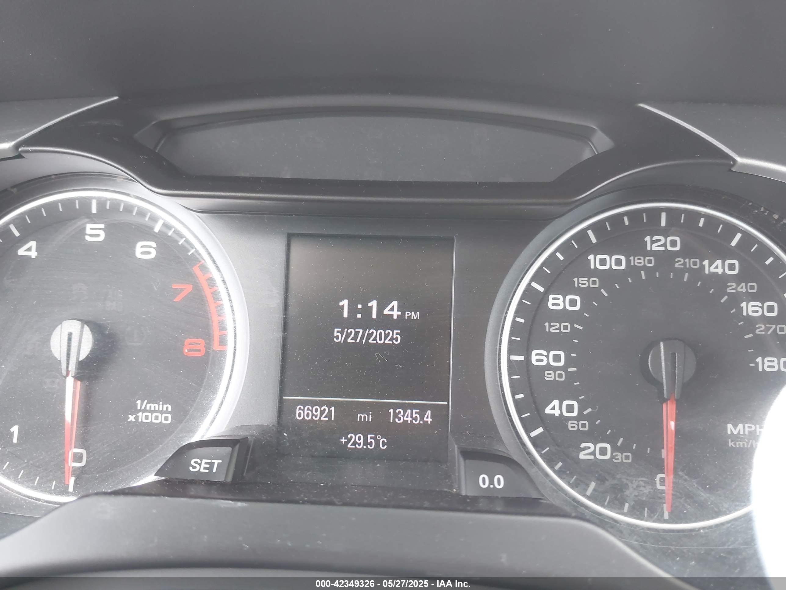 AUDI A4 image 7
