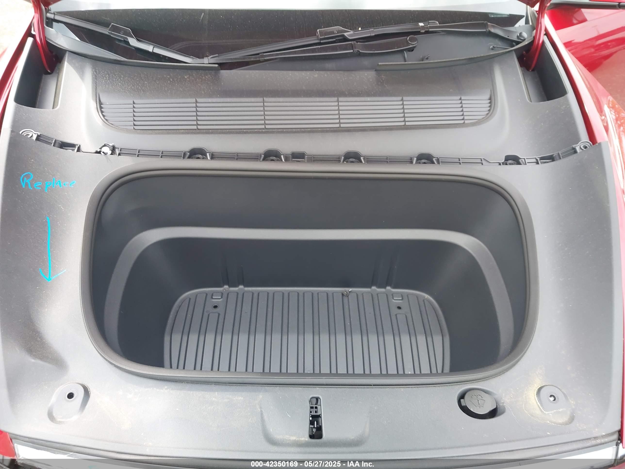 TESLA MODEL image 10