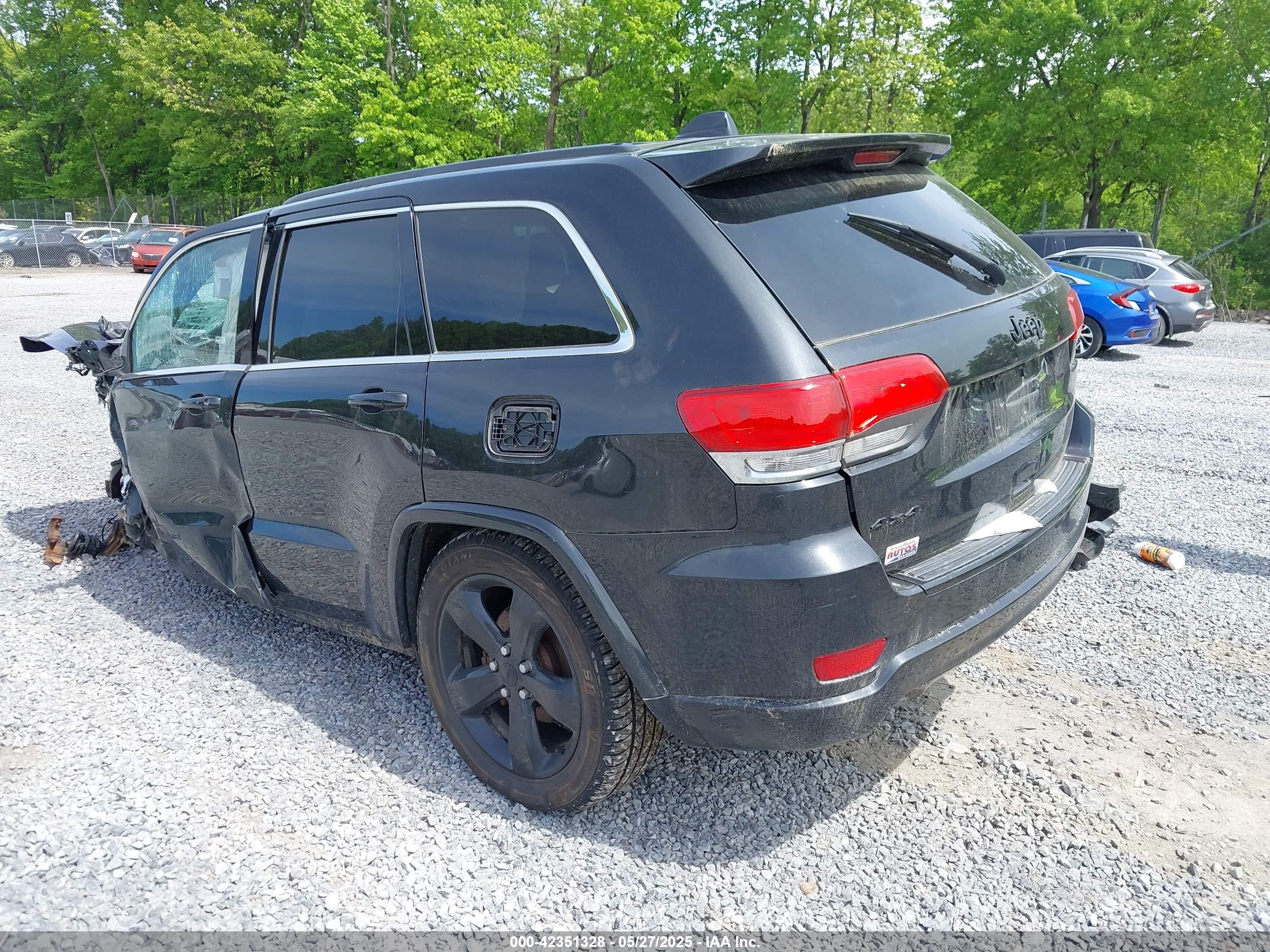 JEEP GRAND image 3