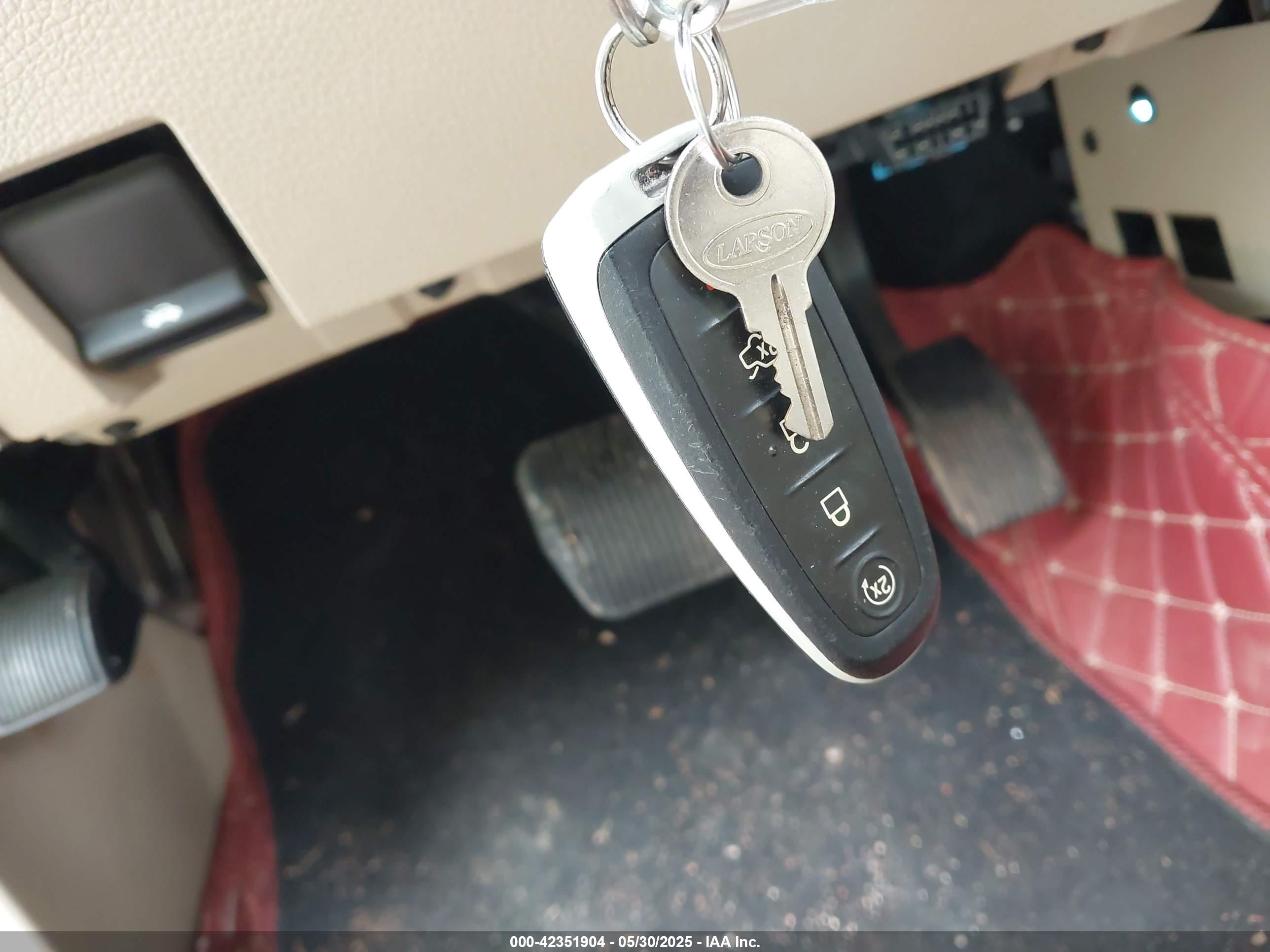 FORD EXPEDITION image 11