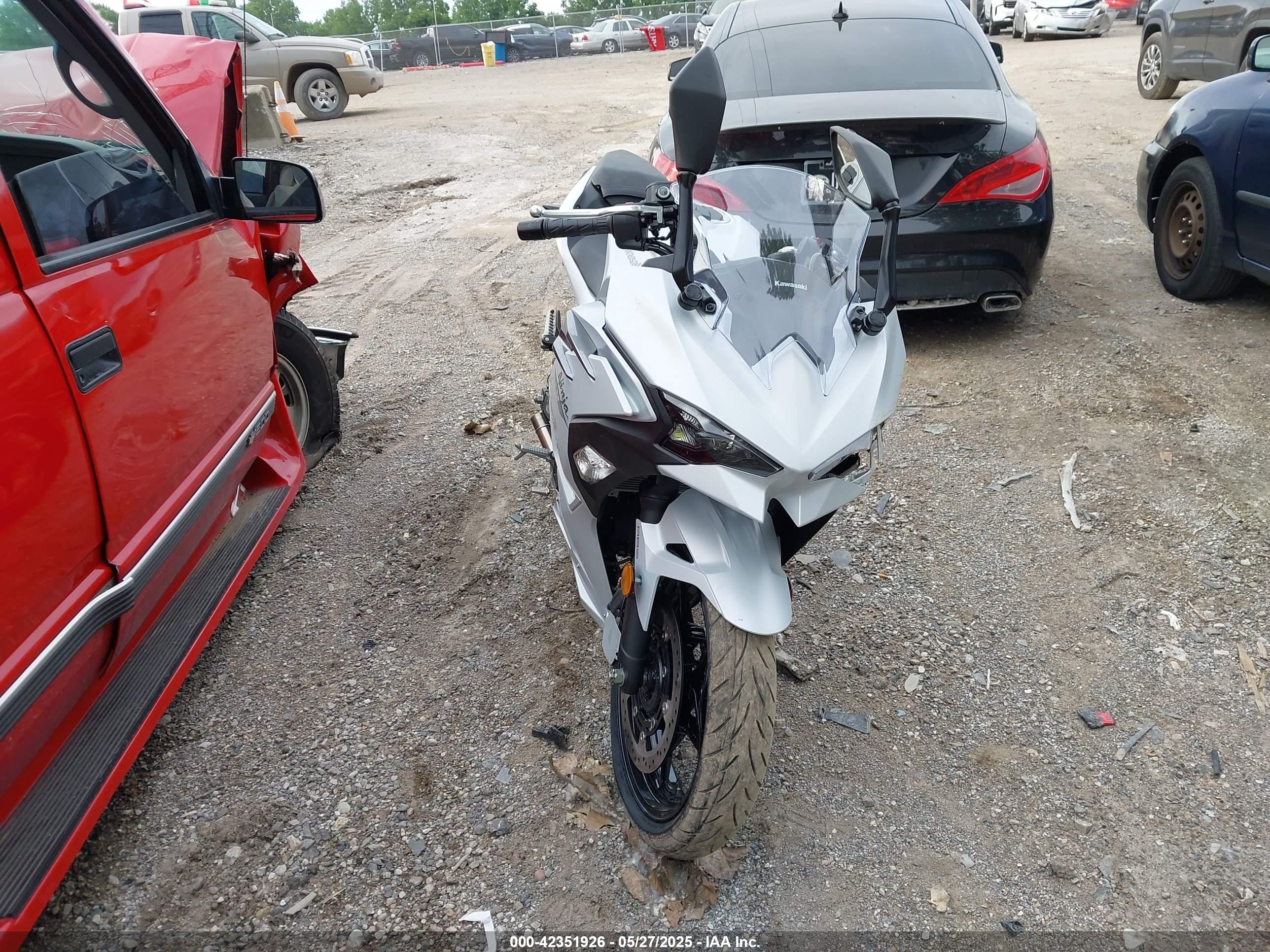 KAWASAKI EX500 image 5