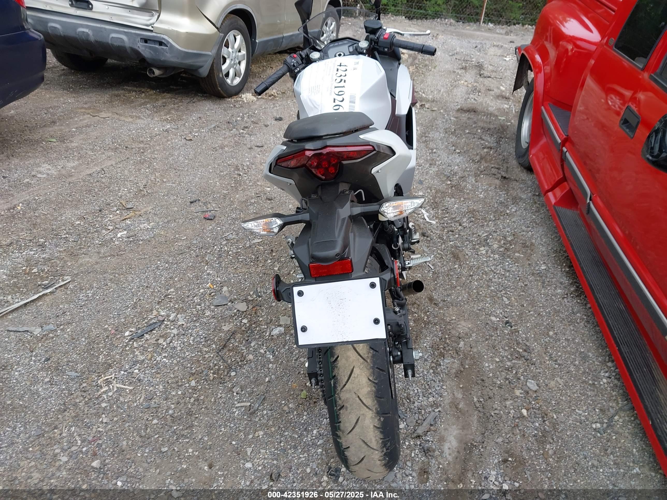 KAWASAKI EX500 image 6