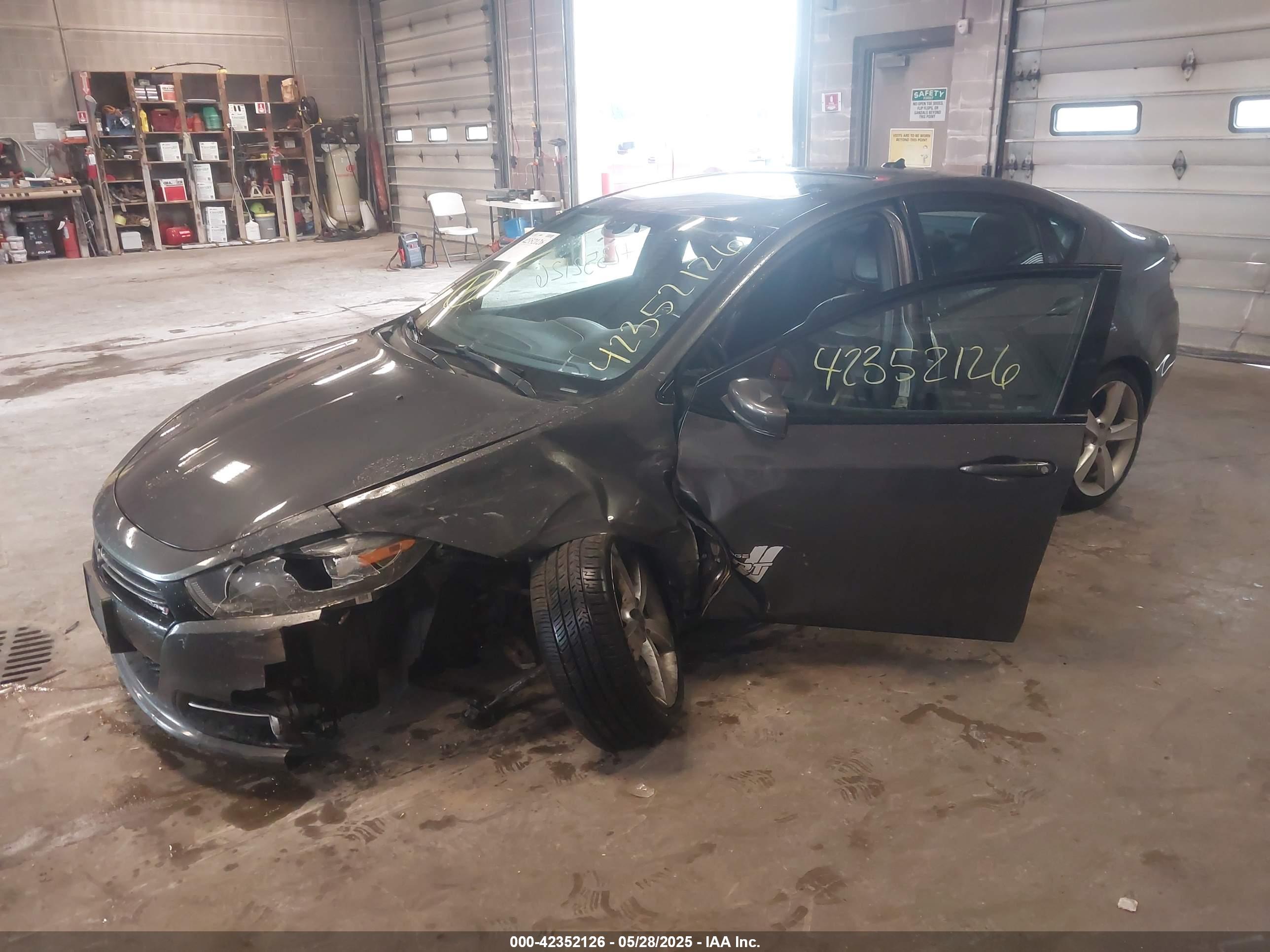 DODGE DART image 2