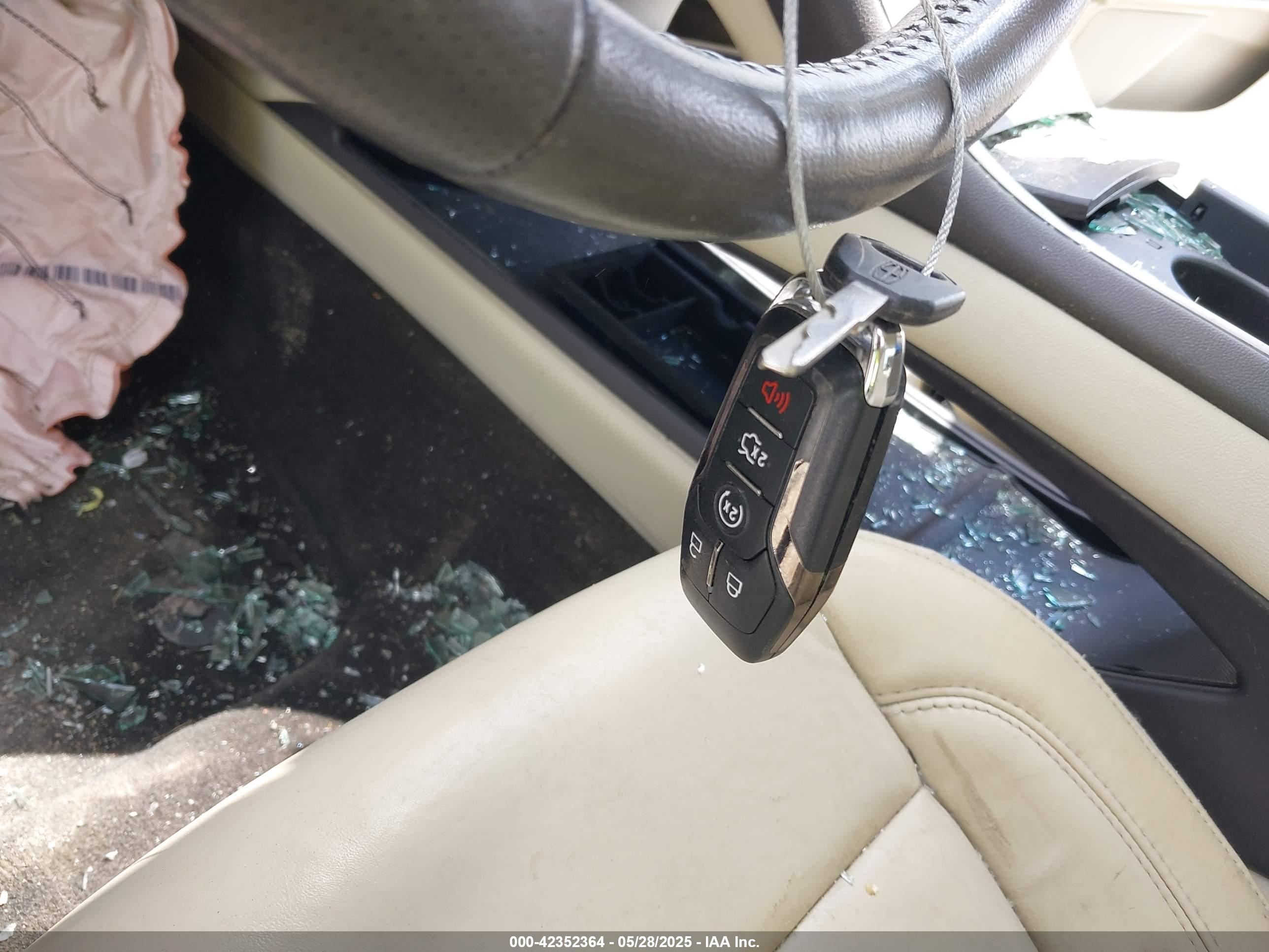 LINCOLN MKZ image 11