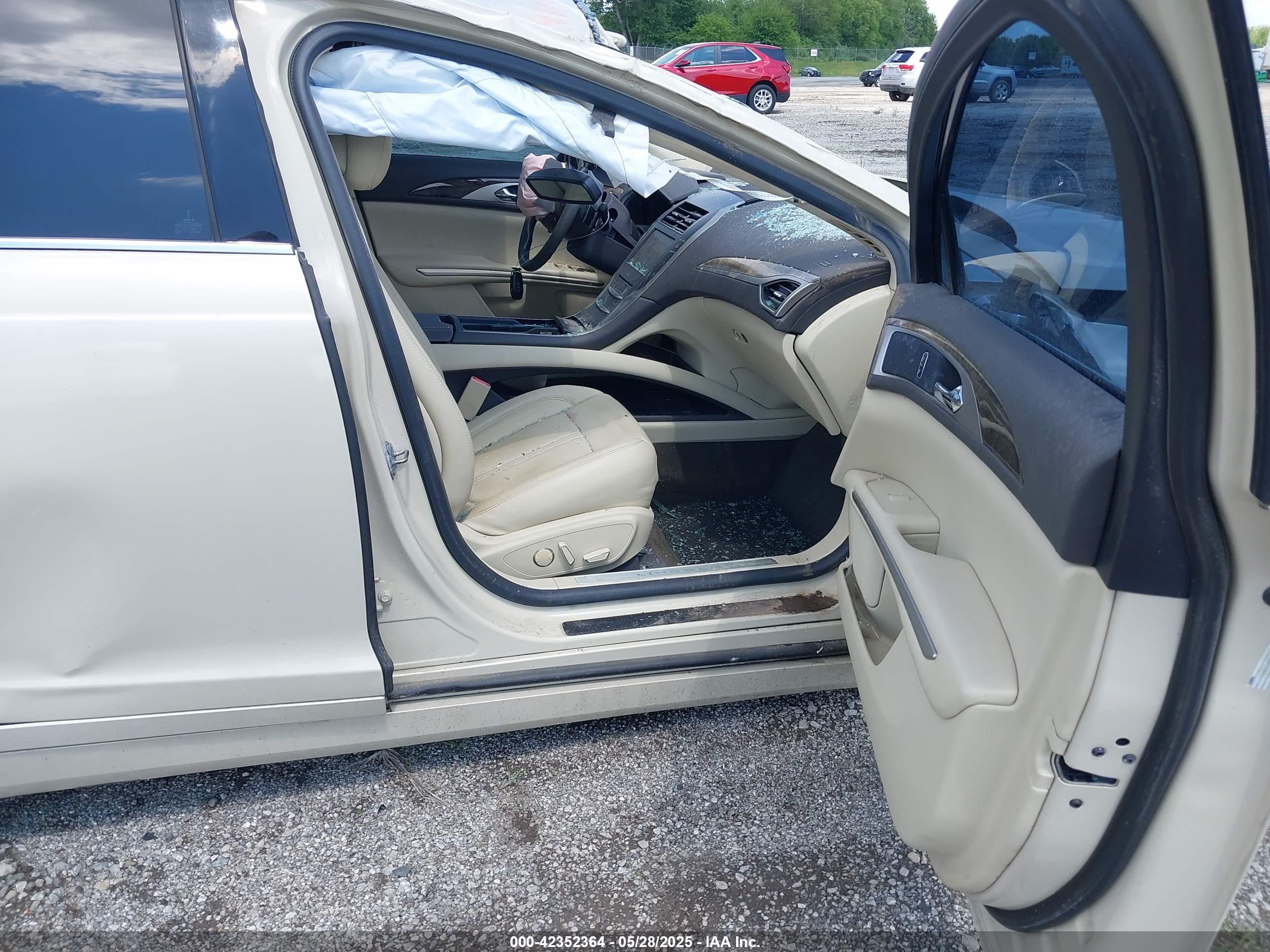 LINCOLN MKZ image 5