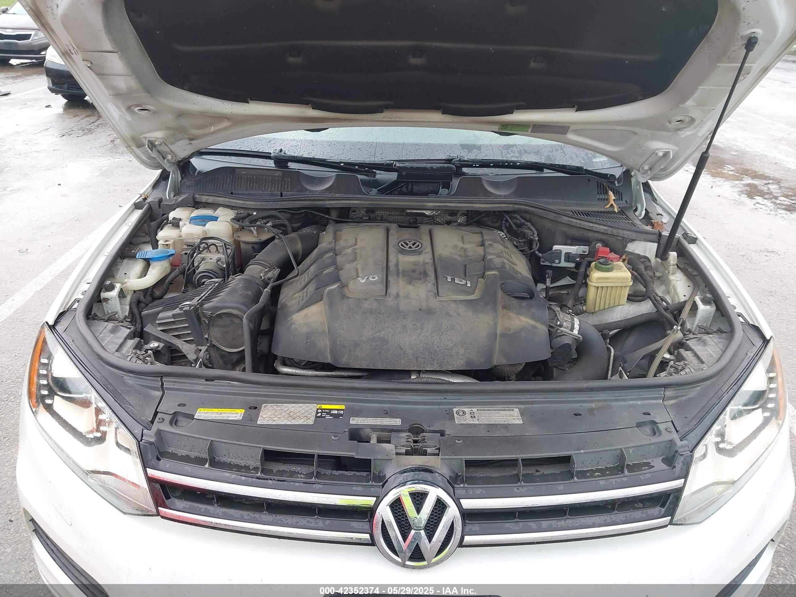 VOLKSWAGEN TOUAREG image 10