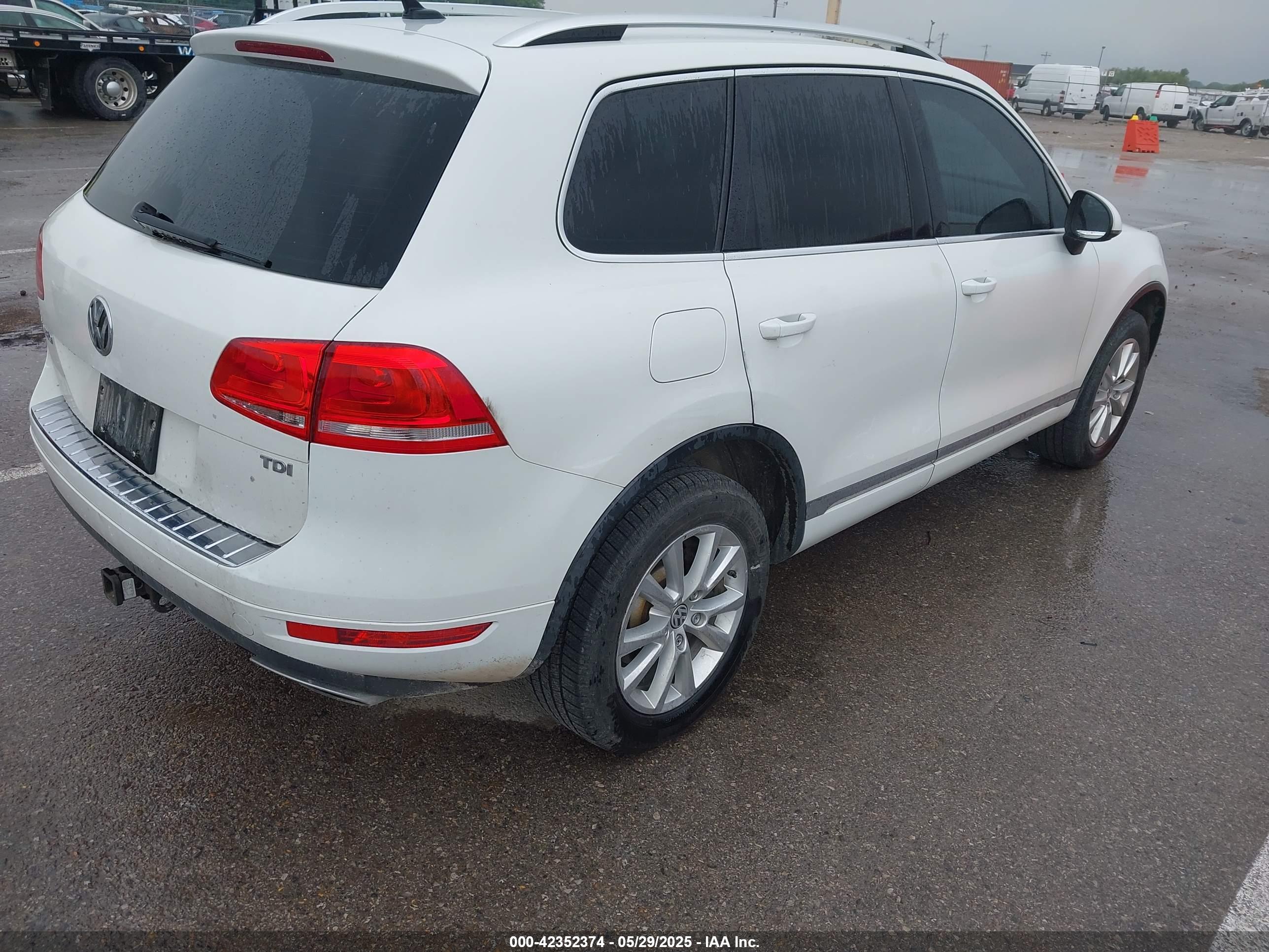 VOLKSWAGEN TOUAREG image 4