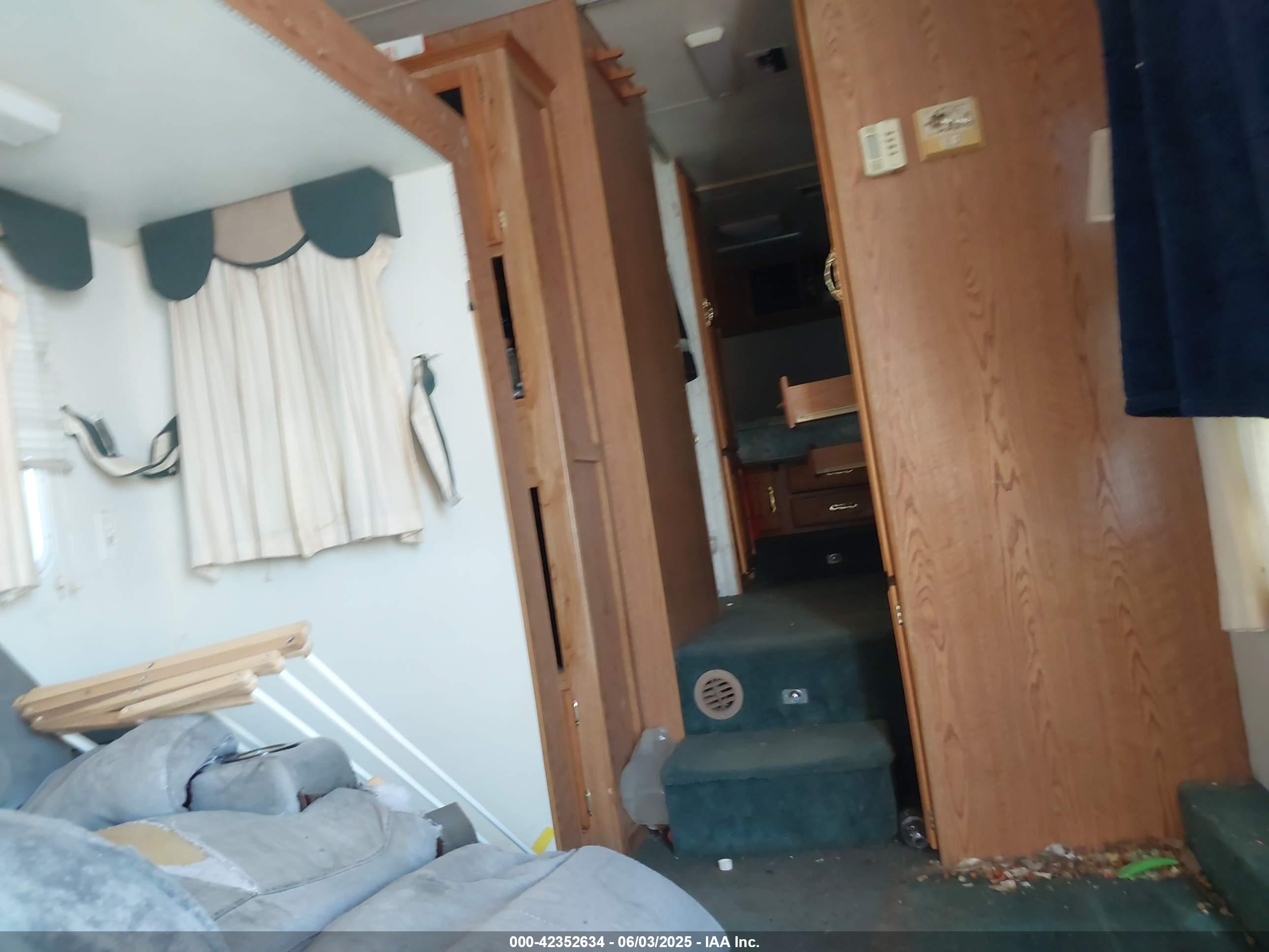 NU-WA HITCHHIKER image 5