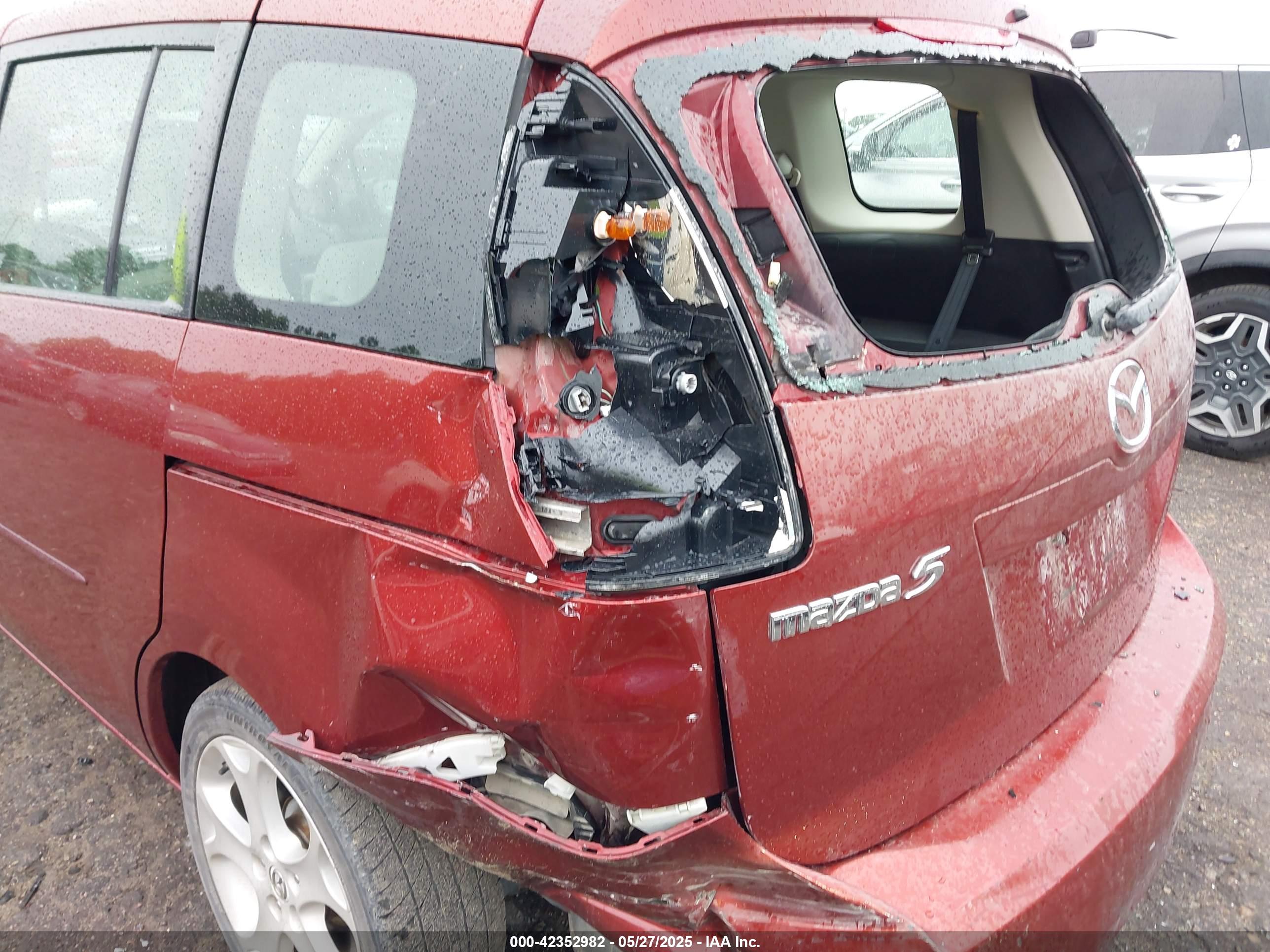 MAZDA MAZDA5 image 6