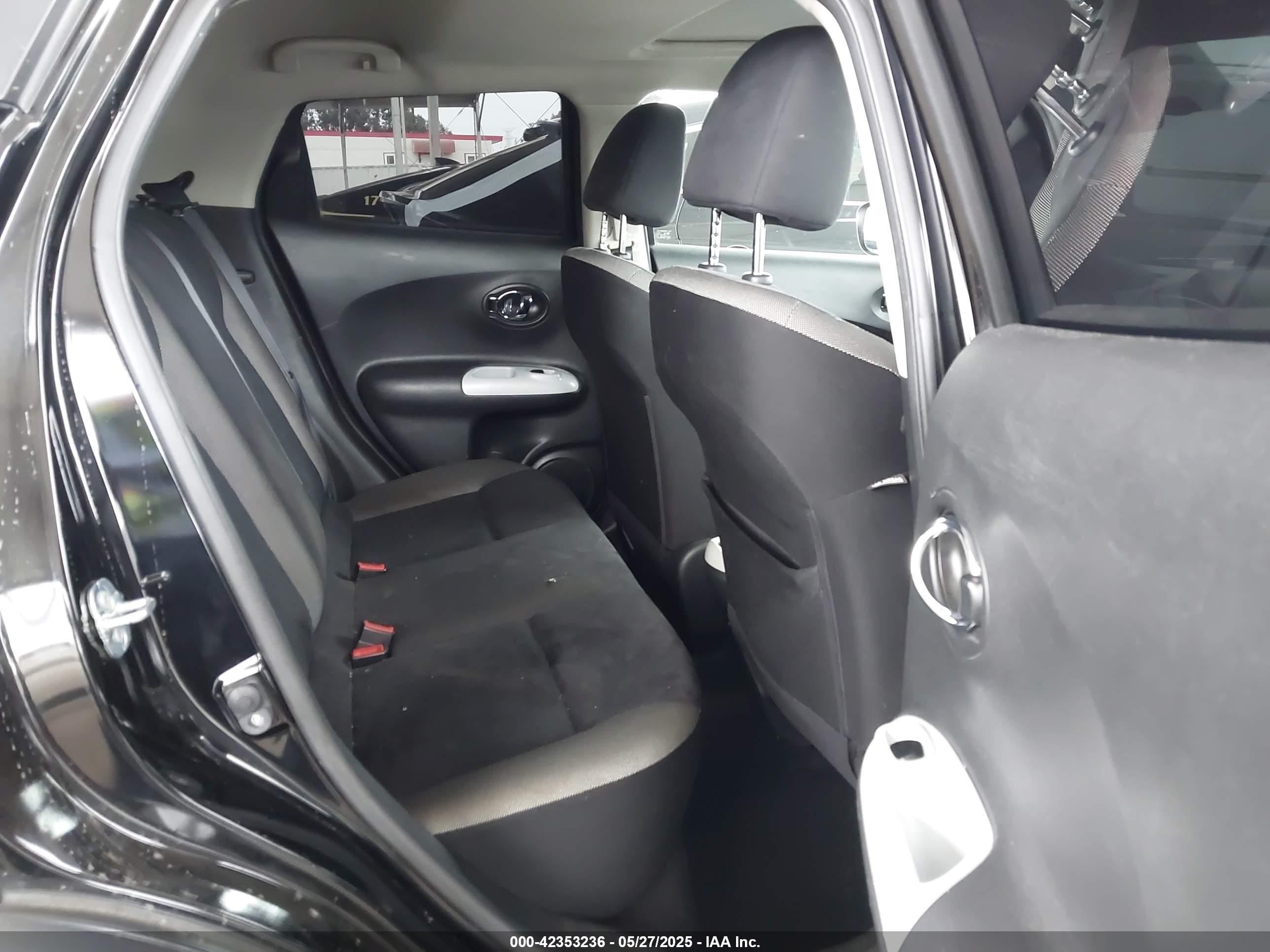NISSAN JUKE image 8
