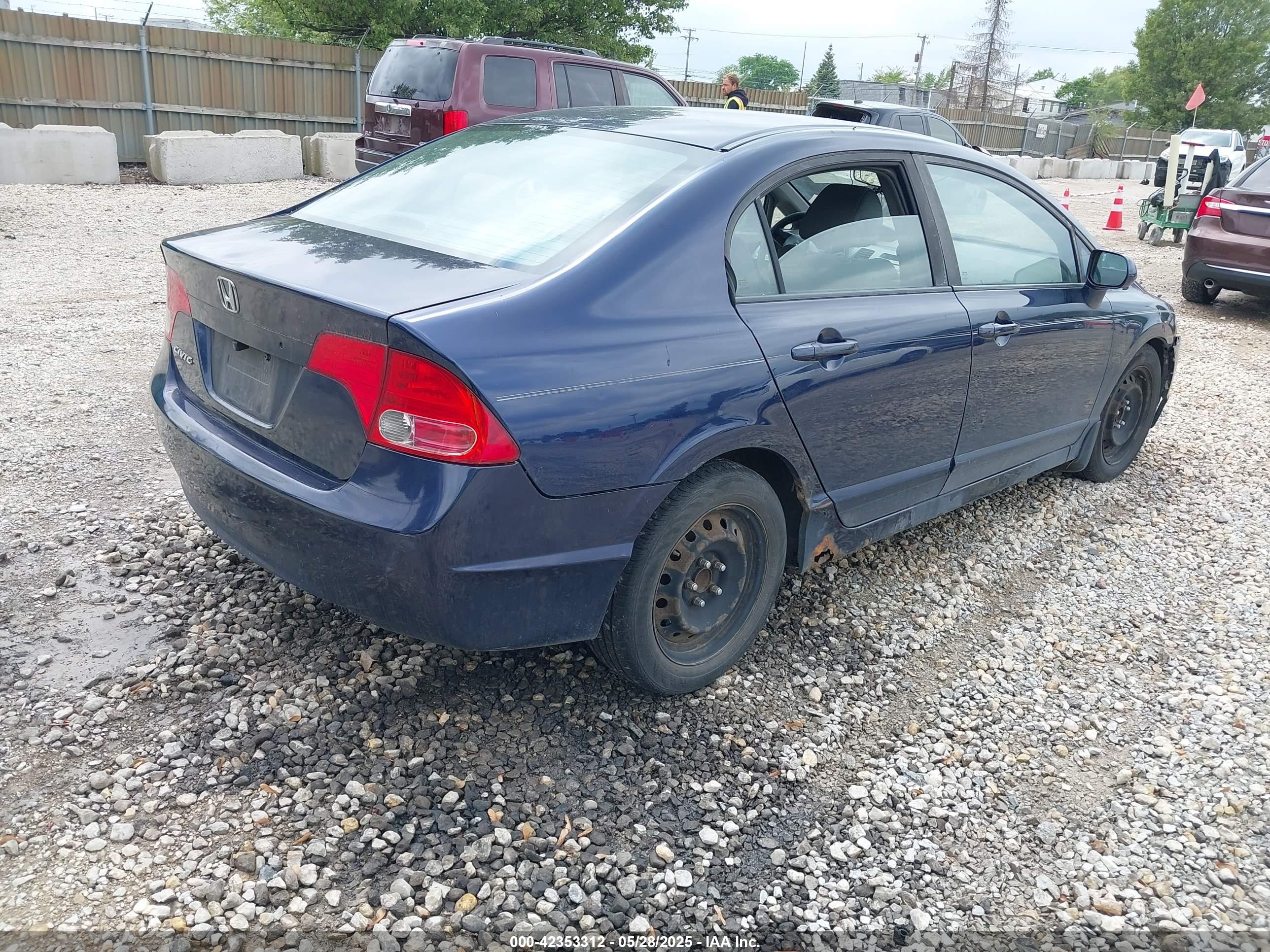 HONDA CIVIC image 4