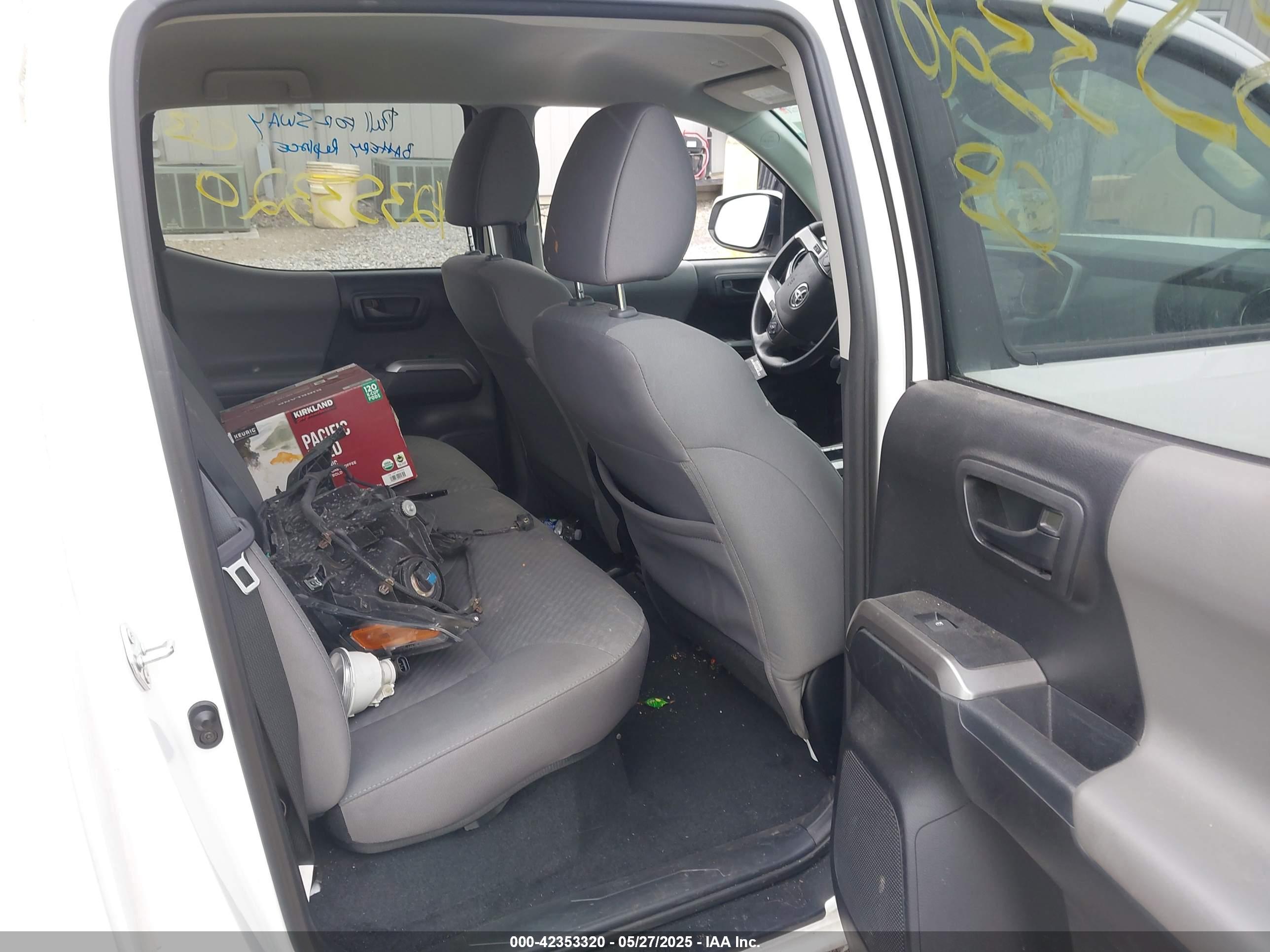 TOYOTA TACOMA image 8