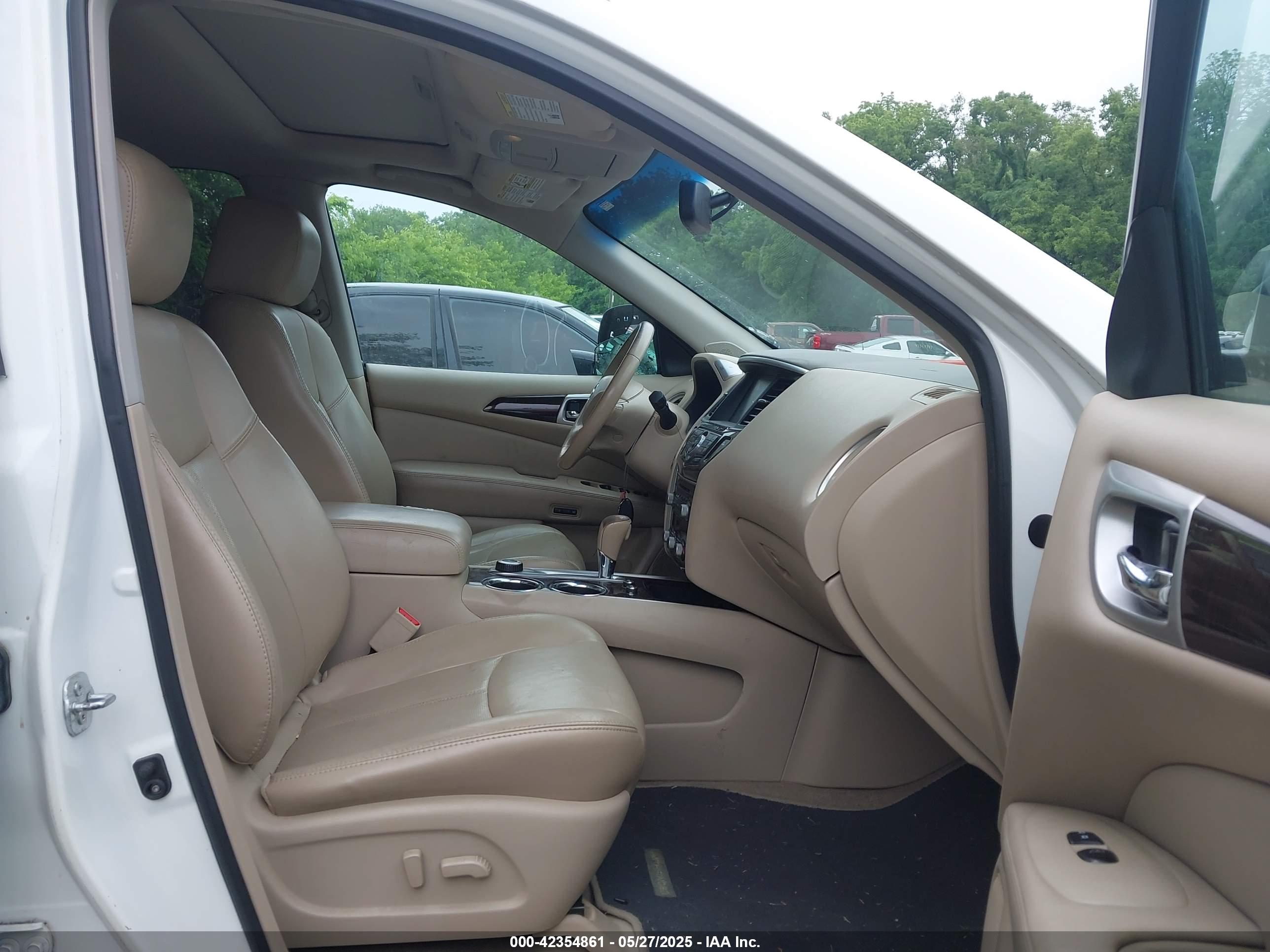 NISSAN PATHFINDER image 5