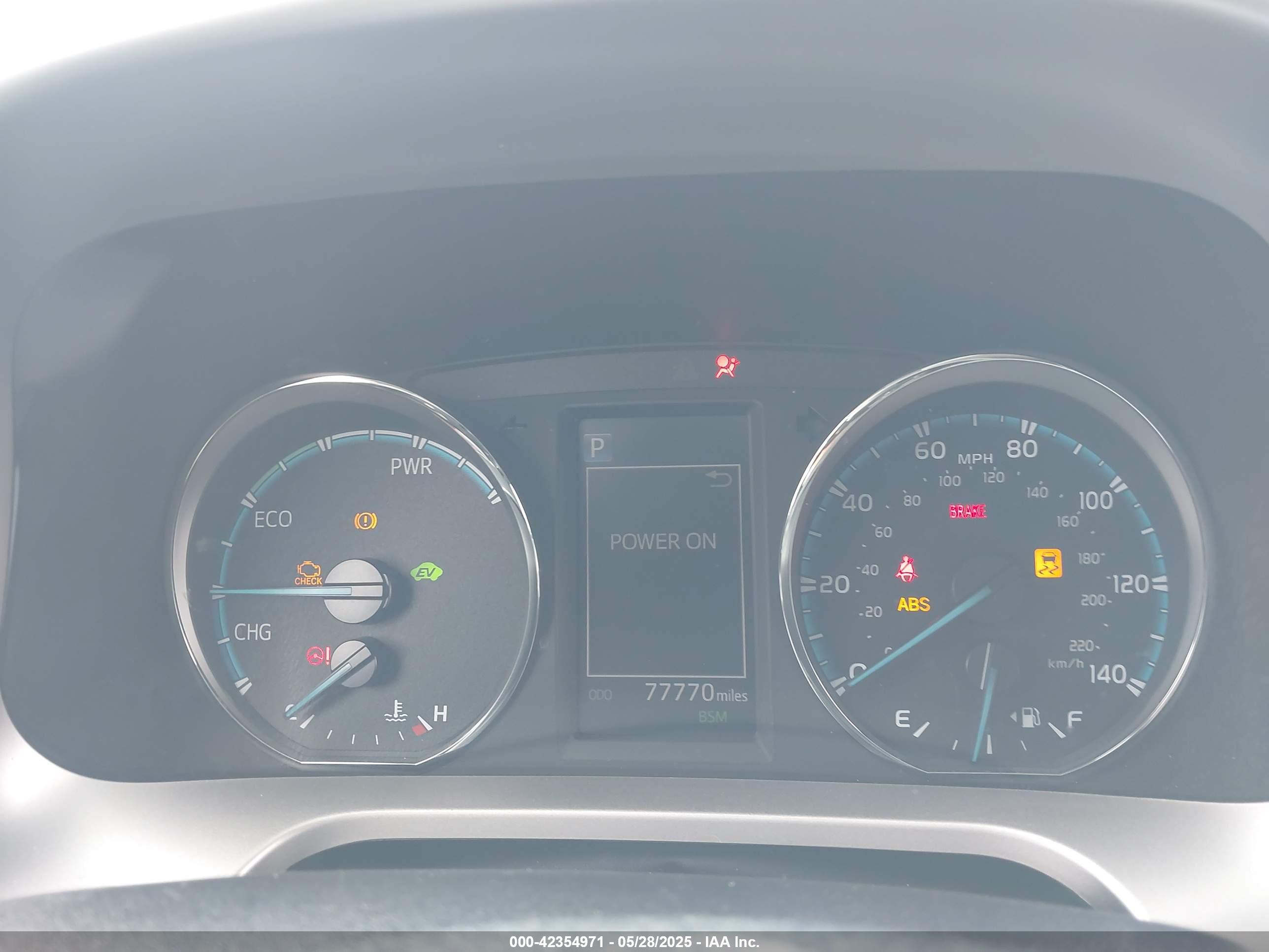 TOYOTA RAV4 image 7