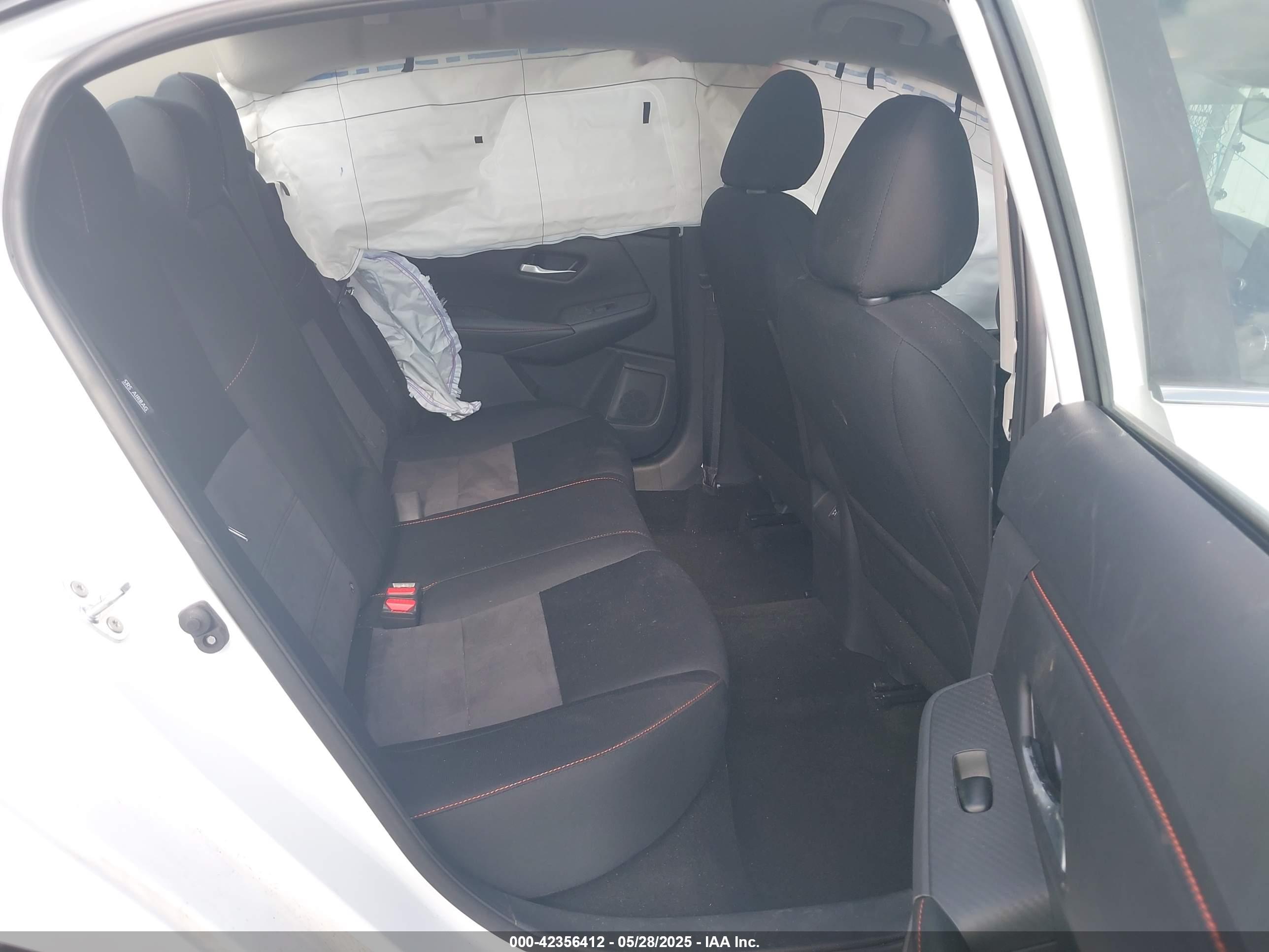 NISSAN SENTRA image 8
