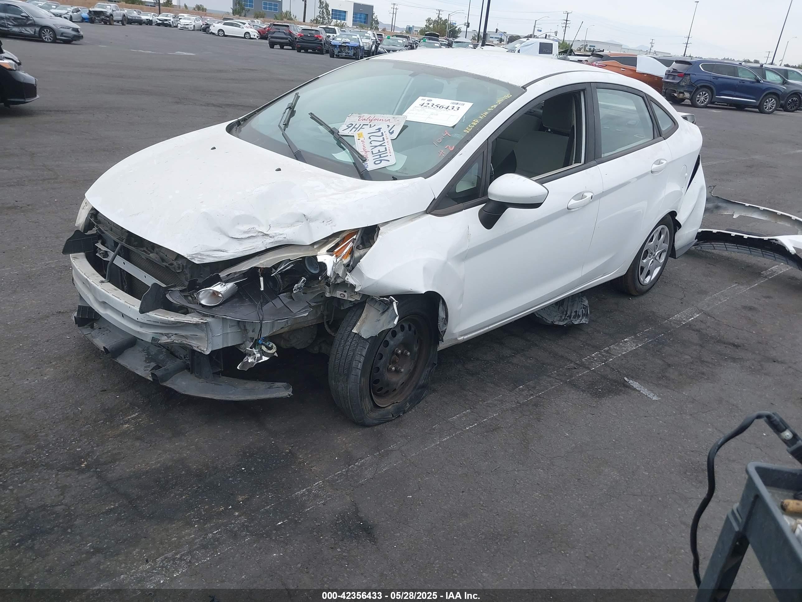 FORD FIESTA image 2