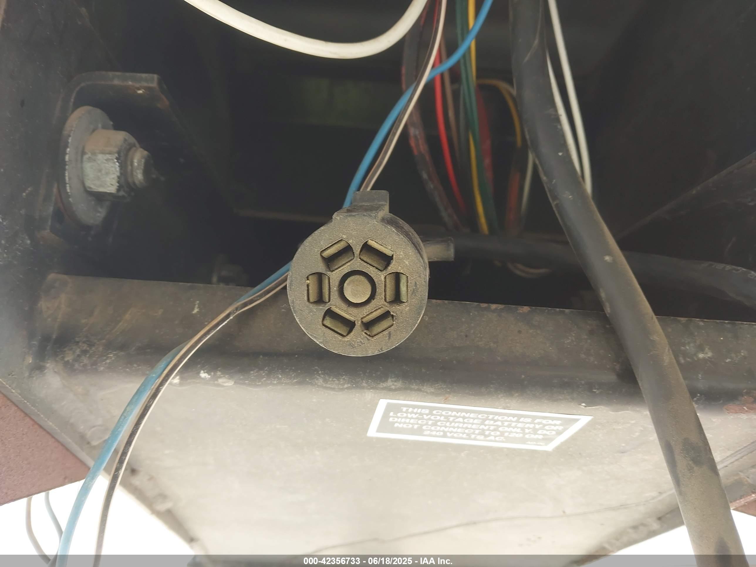 CARRIAGE 35 image 7
