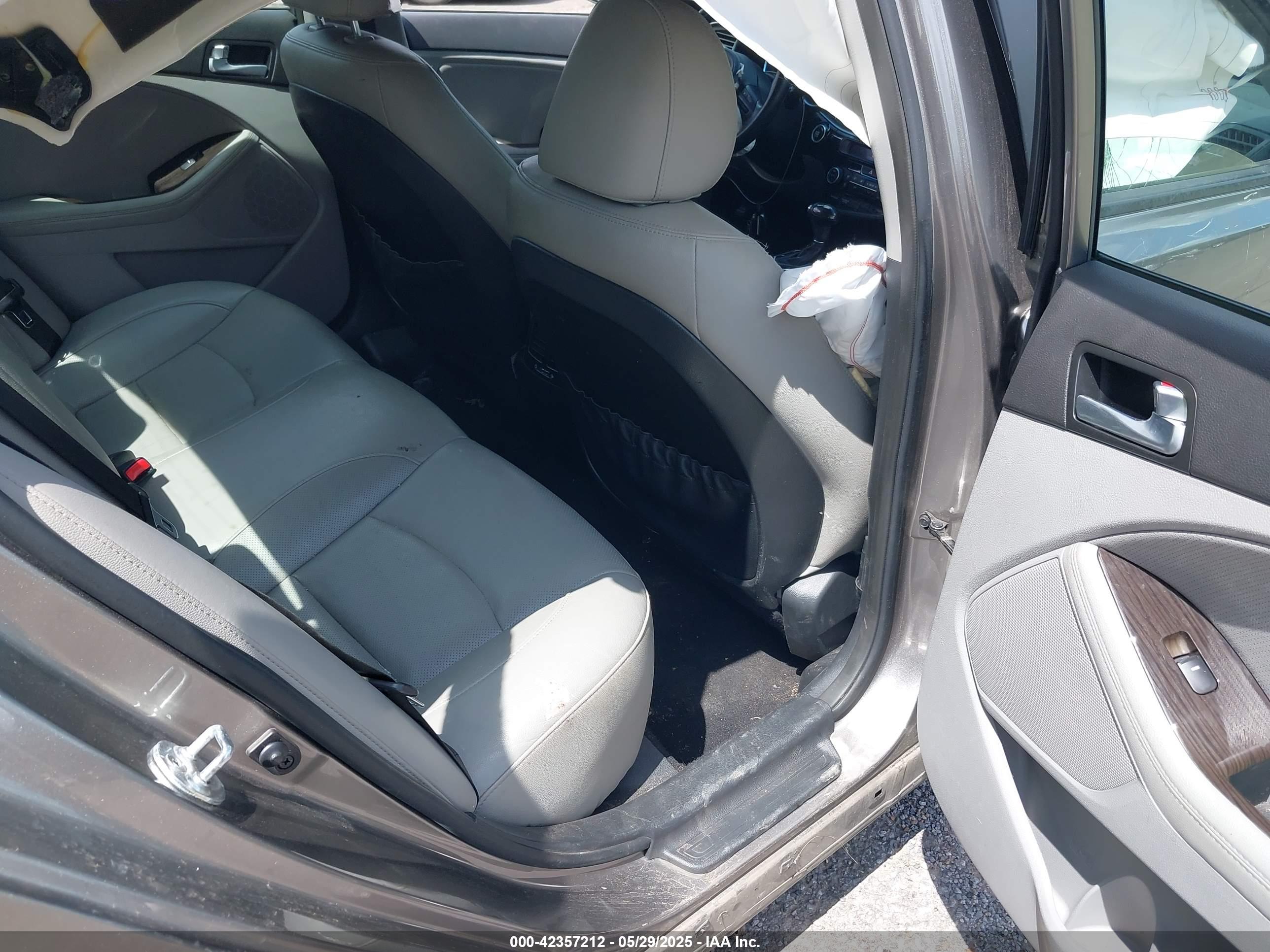 KIA OPTIMA image 8