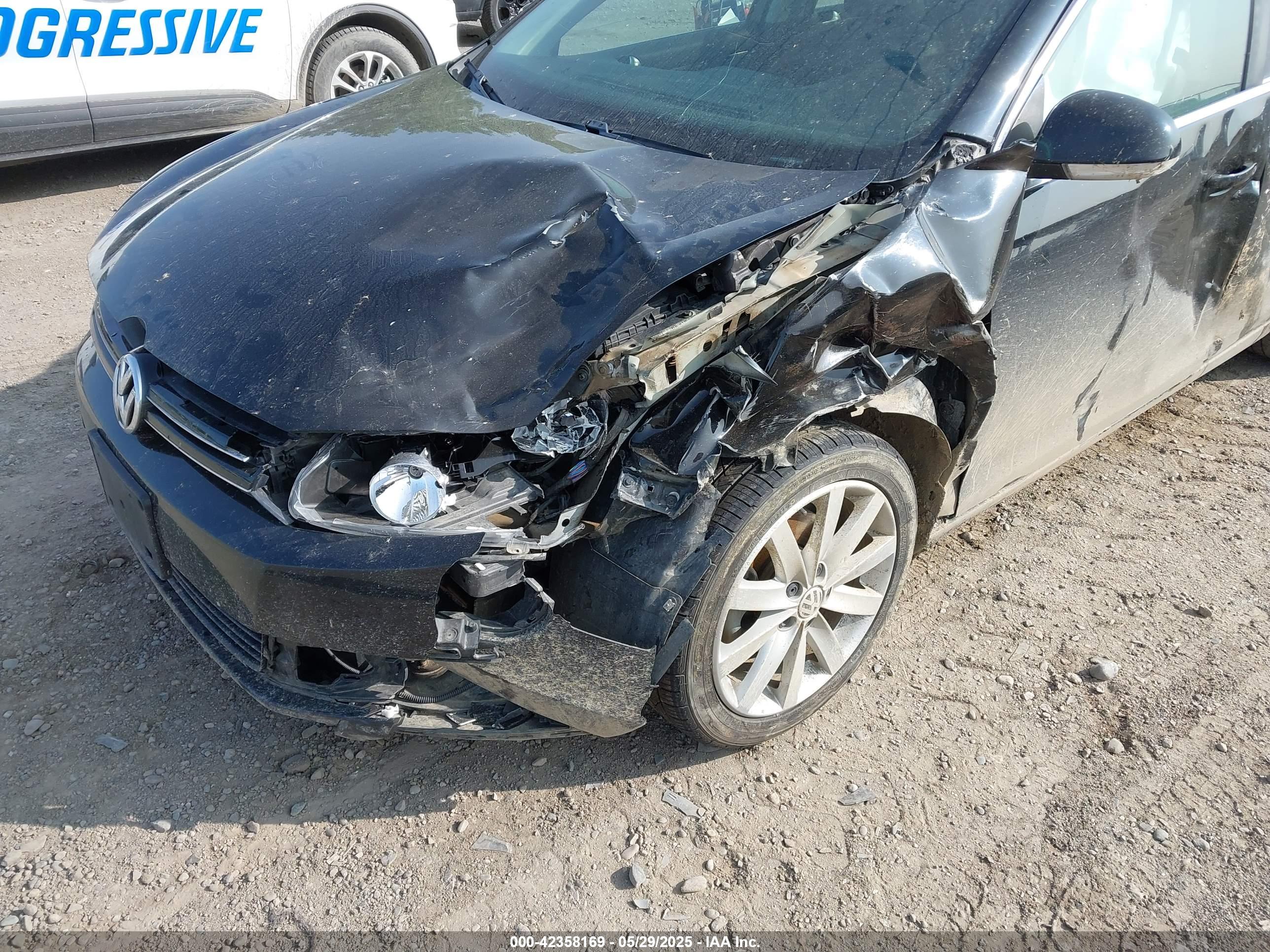 VOLKSWAGEN JETTA image 6