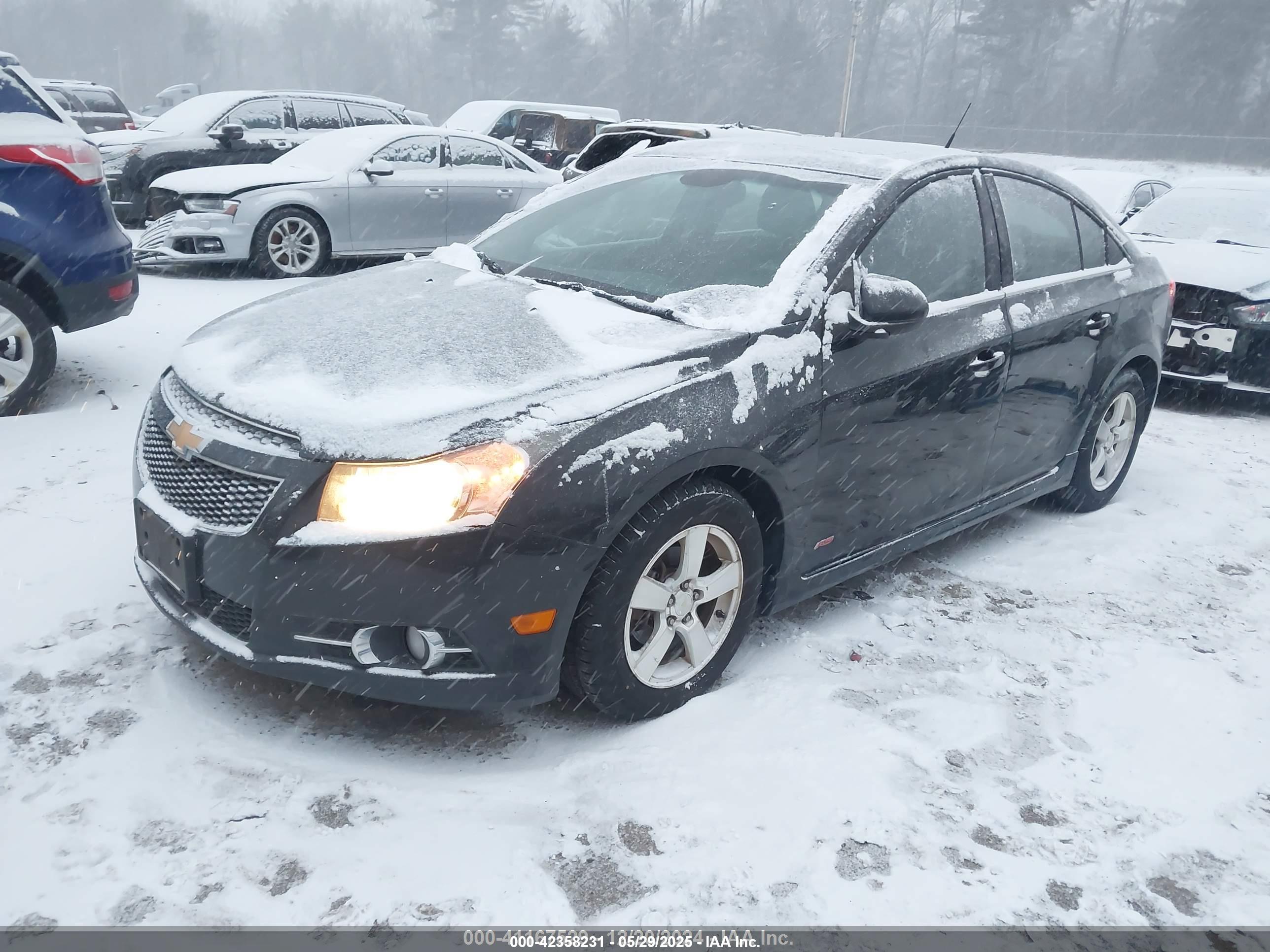 CHEVROLET CRUZE image 2