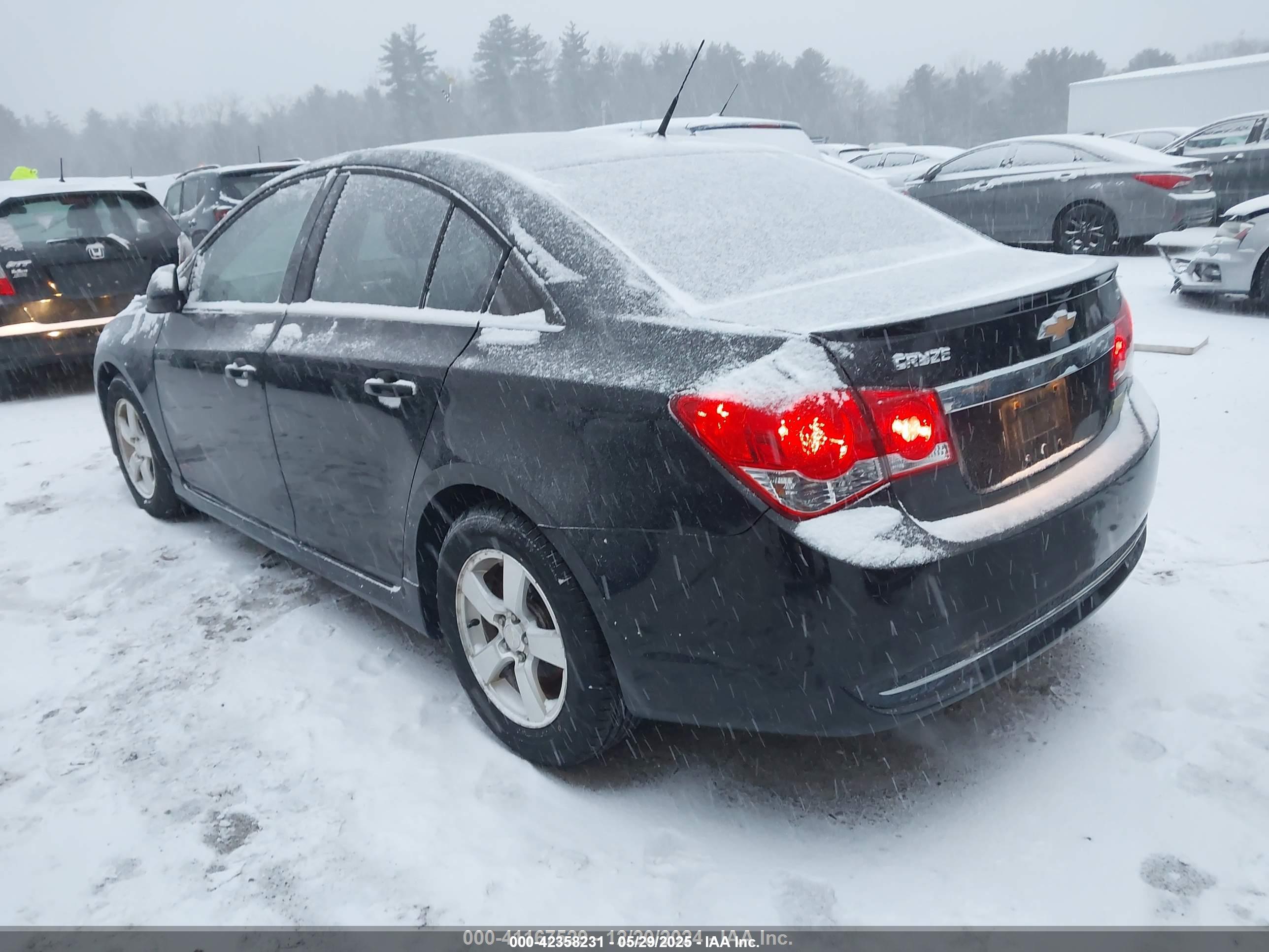 CHEVROLET CRUZE image 3