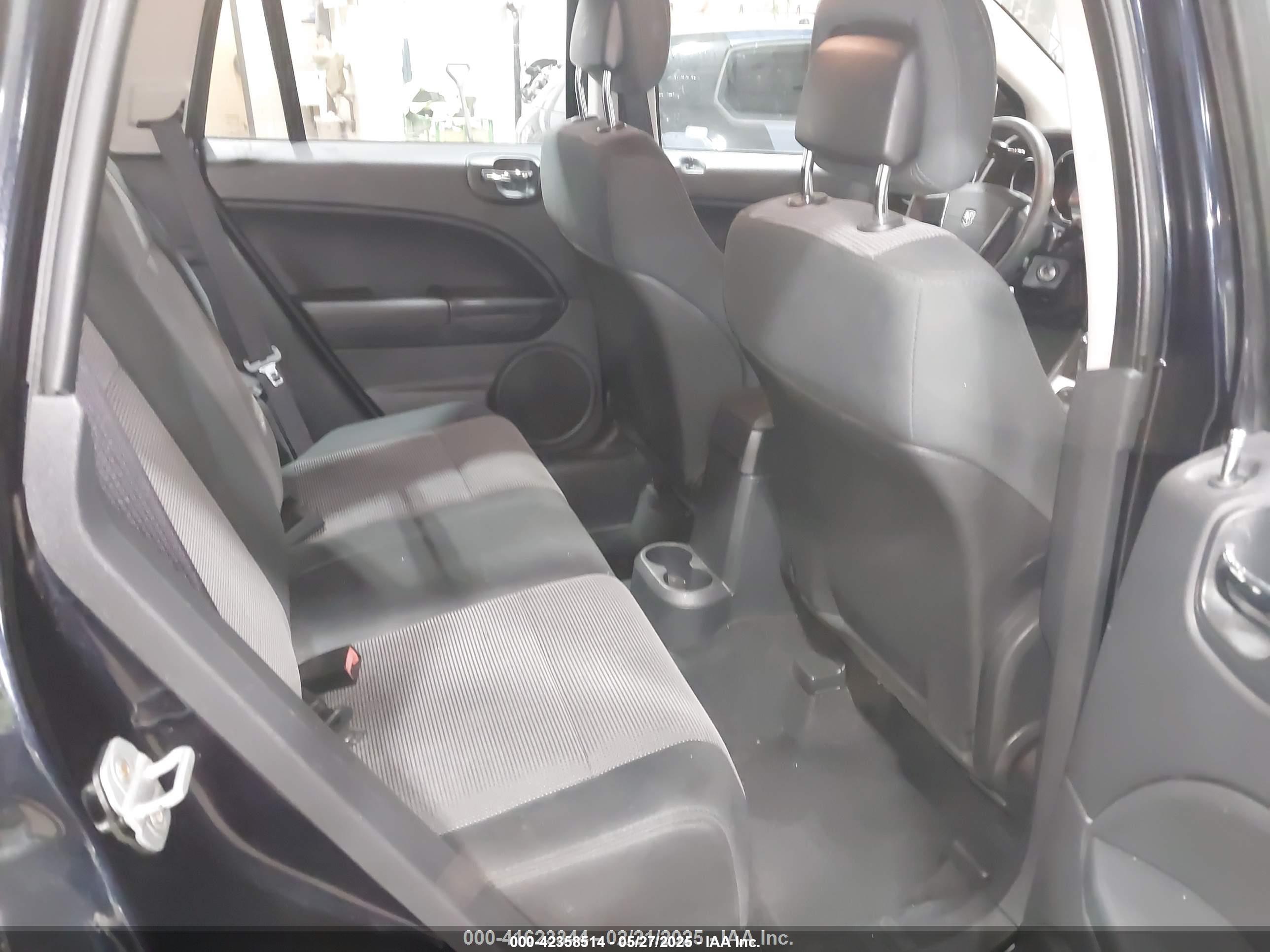 DODGE CALIBER image 8
