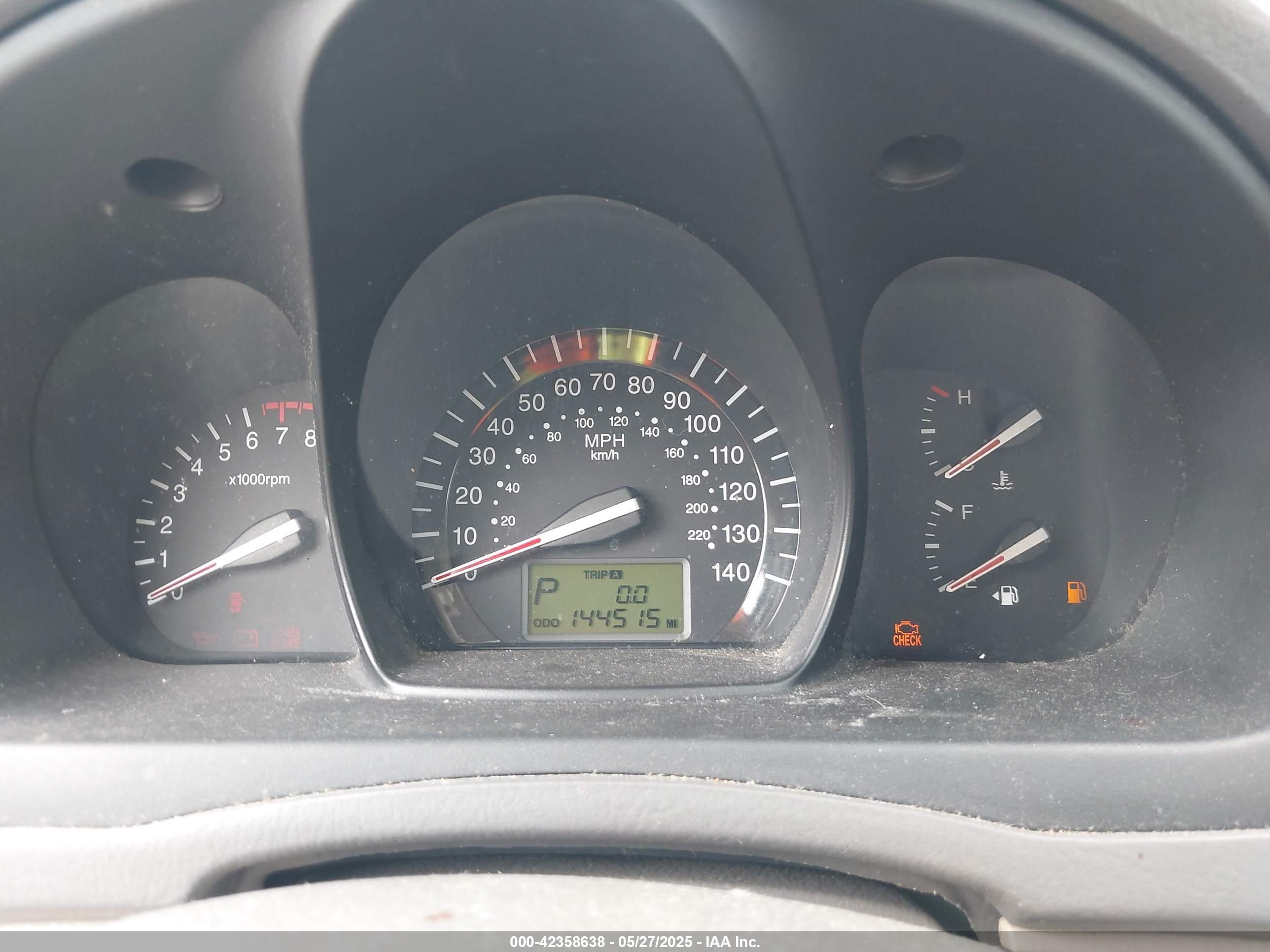 KIA SPECTRA image 7
