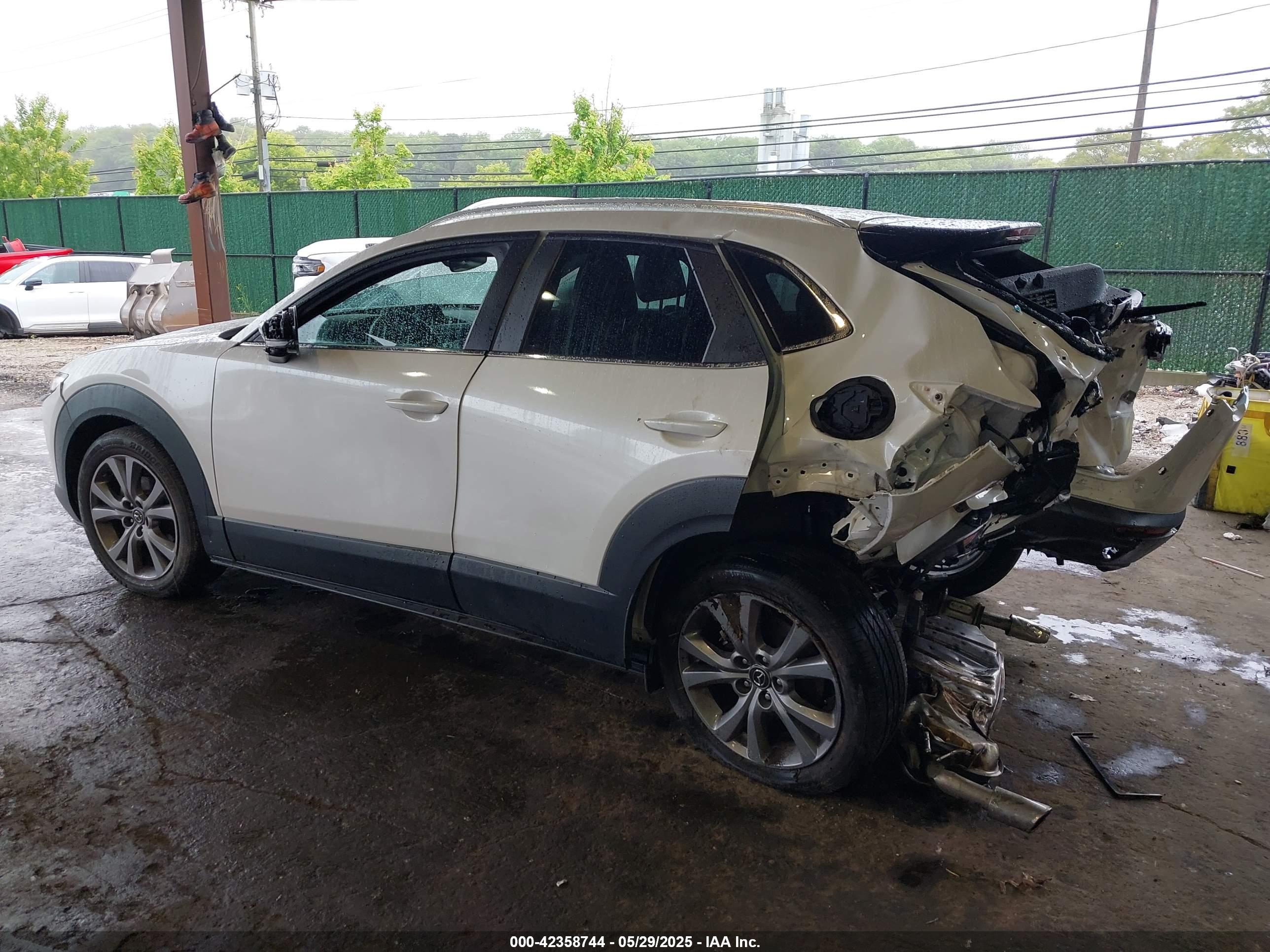 MAZDA CX-30 image 3