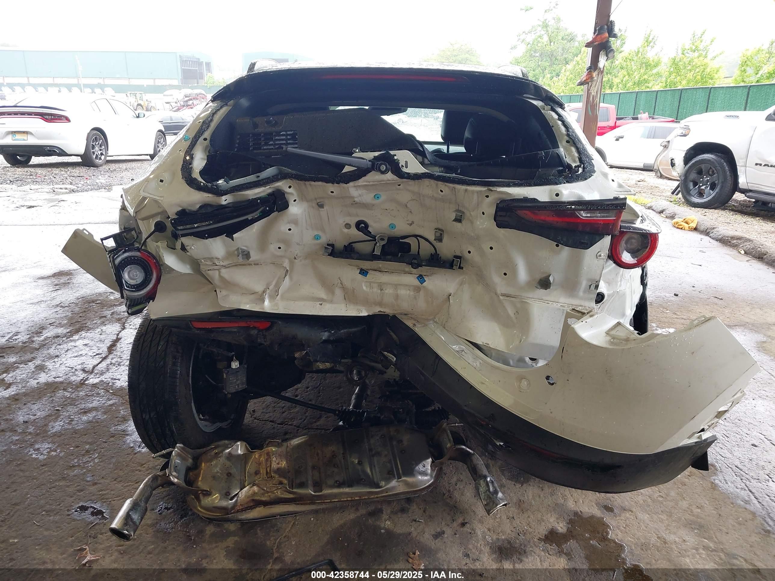MAZDA CX-30 image 6